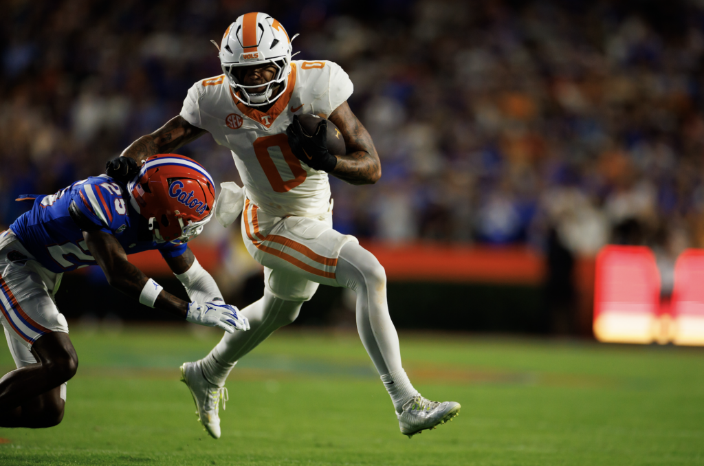 Vols tight end Ethan Davis can help Tennessee land 5-star RB David Gabriel Georges, but only if he's willing to make a big sacrifice