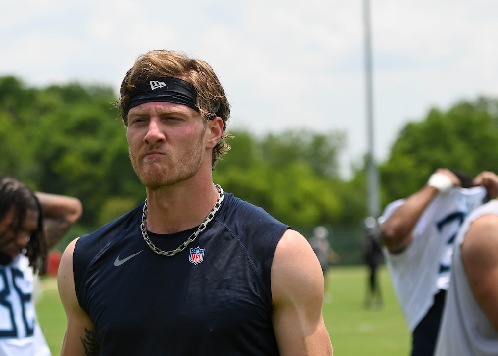 Will Levis Tennessee Titans qb trade cut keep