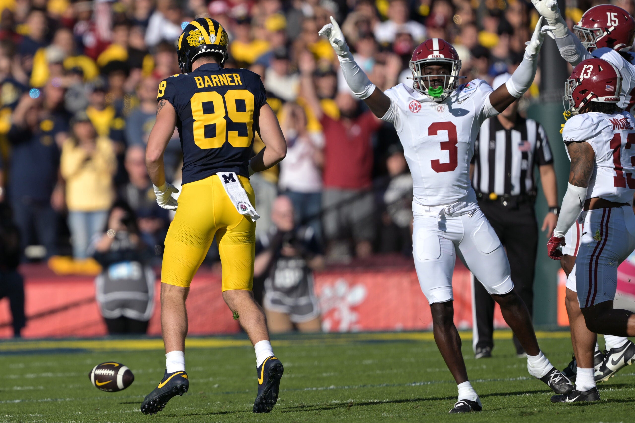 Jan 1, 2024; Pasadena, CA, USA; Alabama Crimson Tide defensive back Terrion Arnold (3) celebrates after an incomplete pass during the first half against the Michigan Wolverines in the 2024 Rose Bowl college football playoff semifinal game at Rose Bowl.