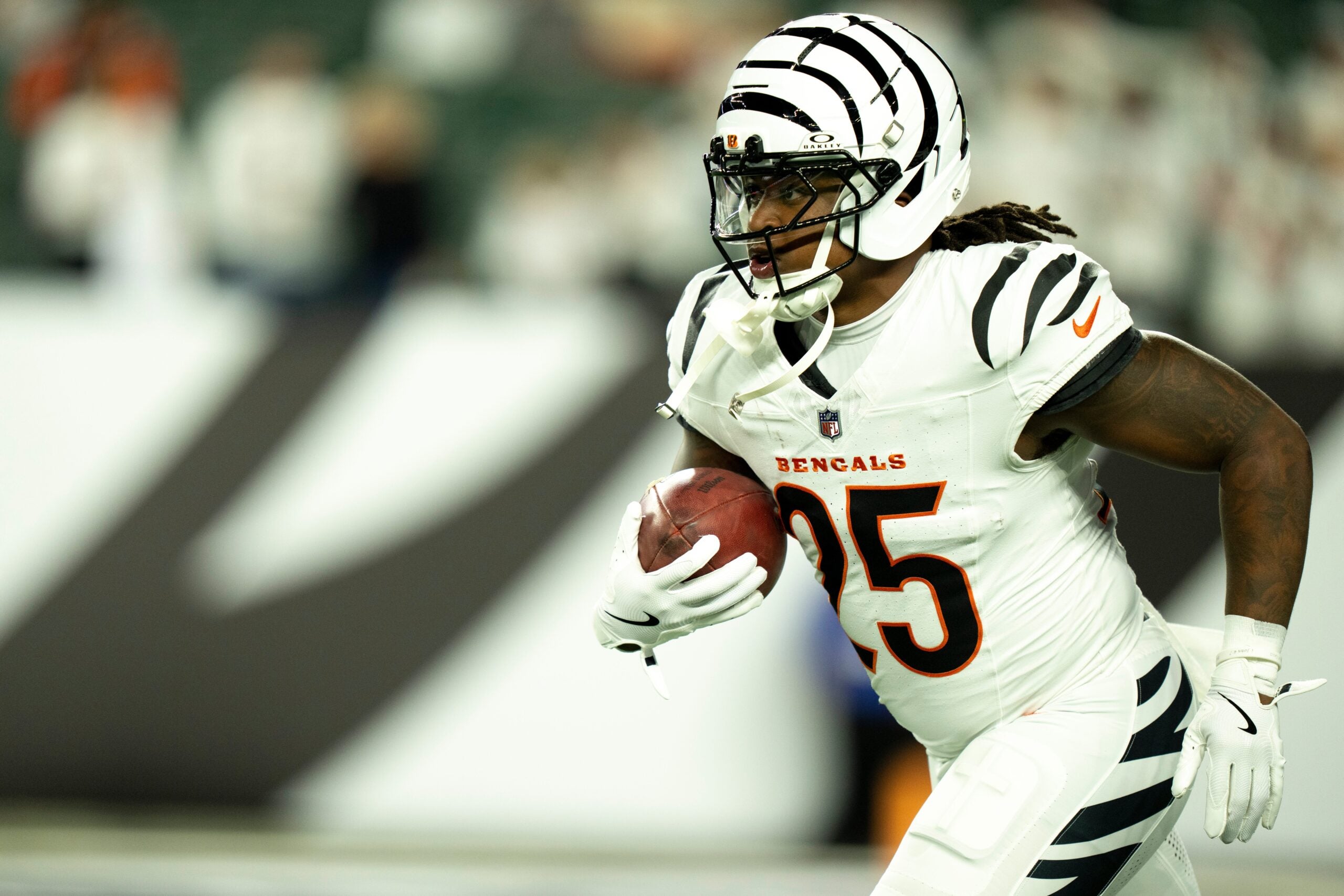 Cincinnati Bengals running back Tahj Brooks