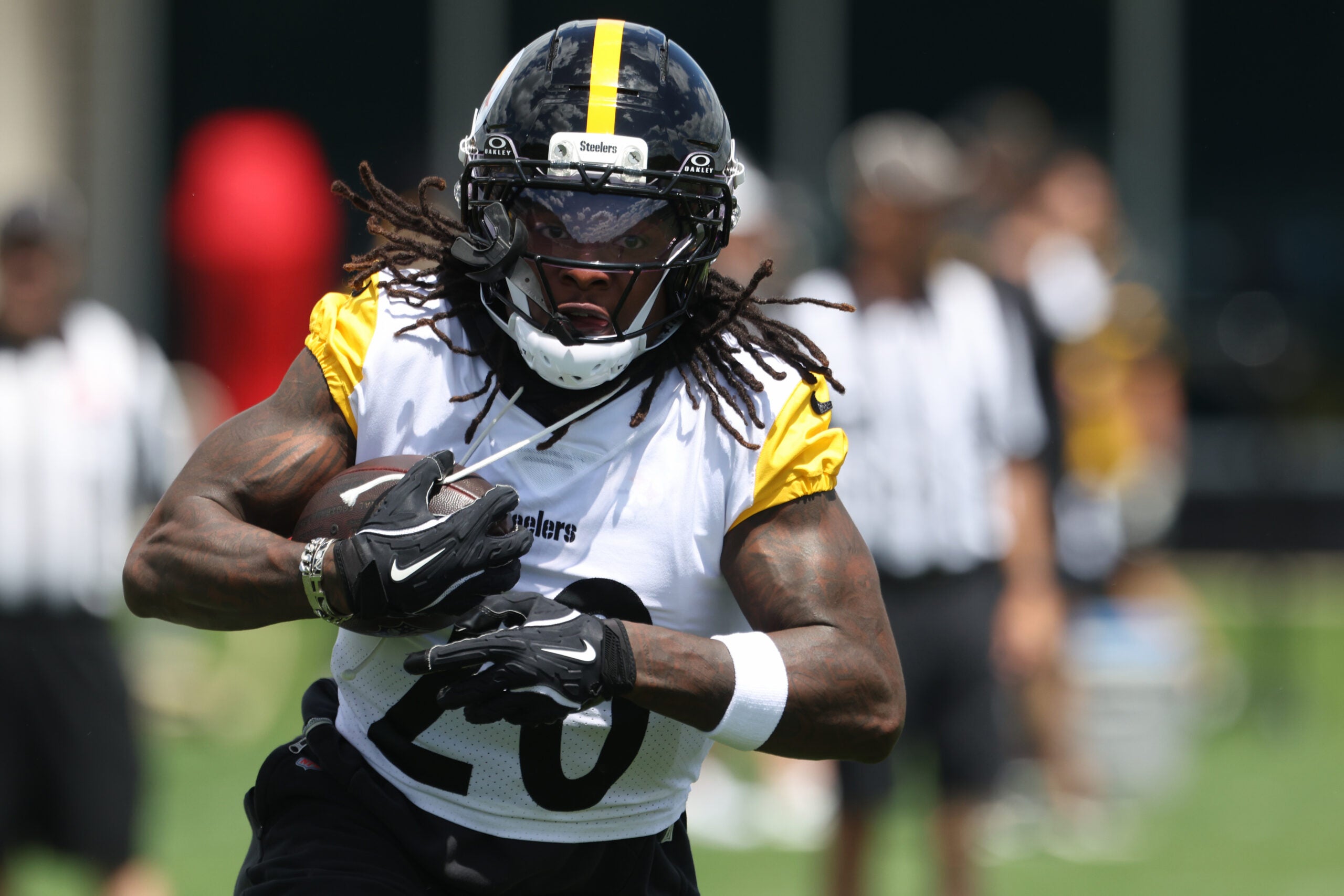 May 28, 2026; Pittsburgh, PA, USA; Pittsburgh Steelers running back Kaleb Johnson (20) participates in OTA drills at the UPMC Rooney Sports Complex.