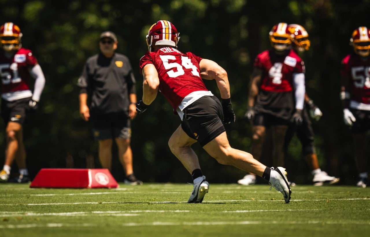 Leo Chenal figures to play a very important role on both defense and special teams for the Commanders.