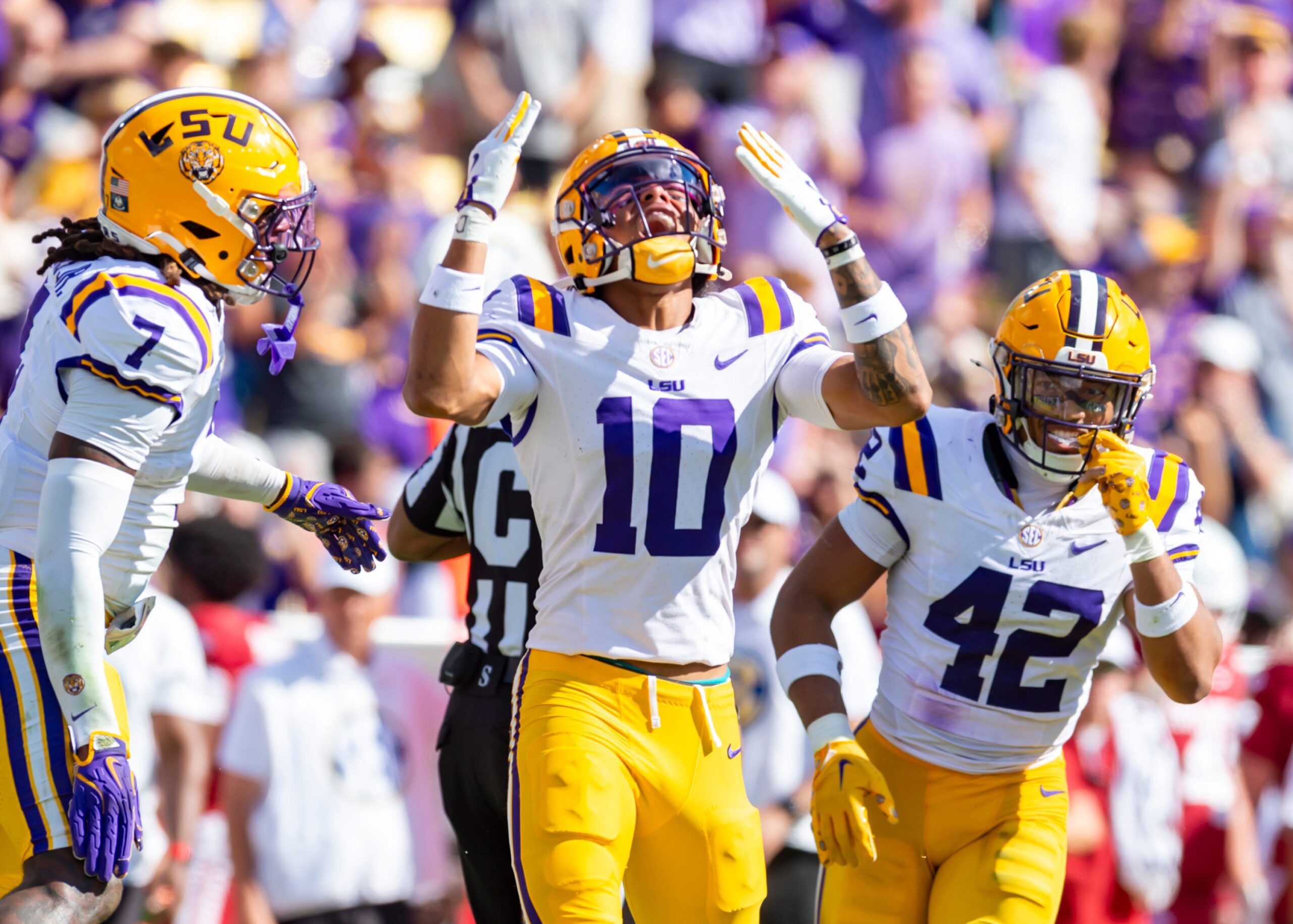 LSU Tigers safety 2027 recruiting class Davion Jones