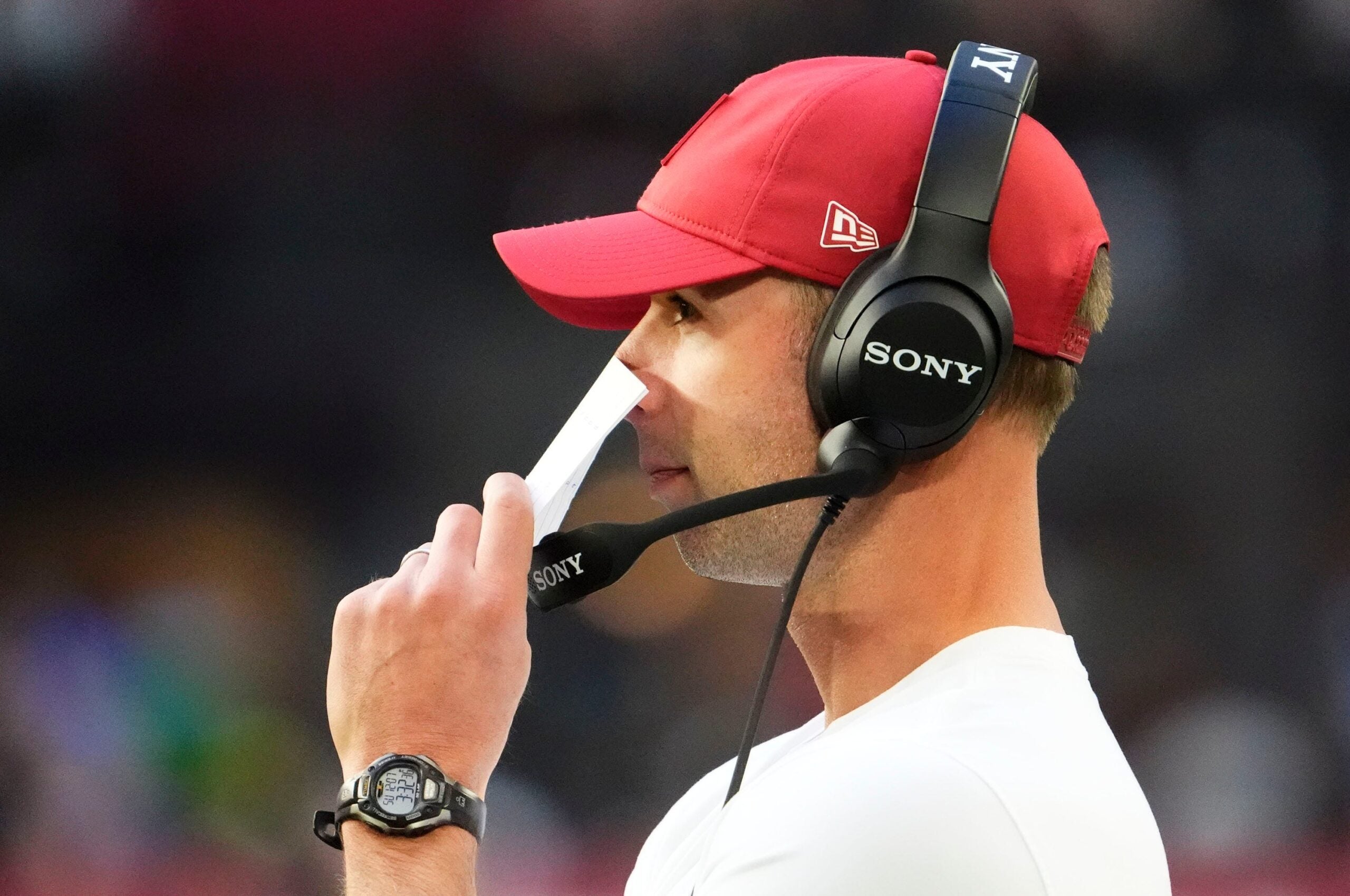Jonathan Gannon during action against the Los Angeles Rams in the first half at State Farm Stadium on Dec 7, 2025, in Glendale, Ariz.