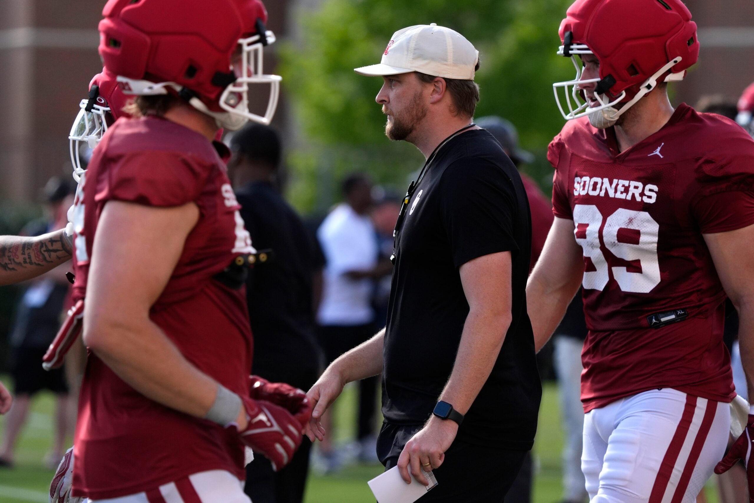 Oklahoma Sooners offensive coordinator Ben Arbuckle 2027 recruiting class running back Keldrid Ben