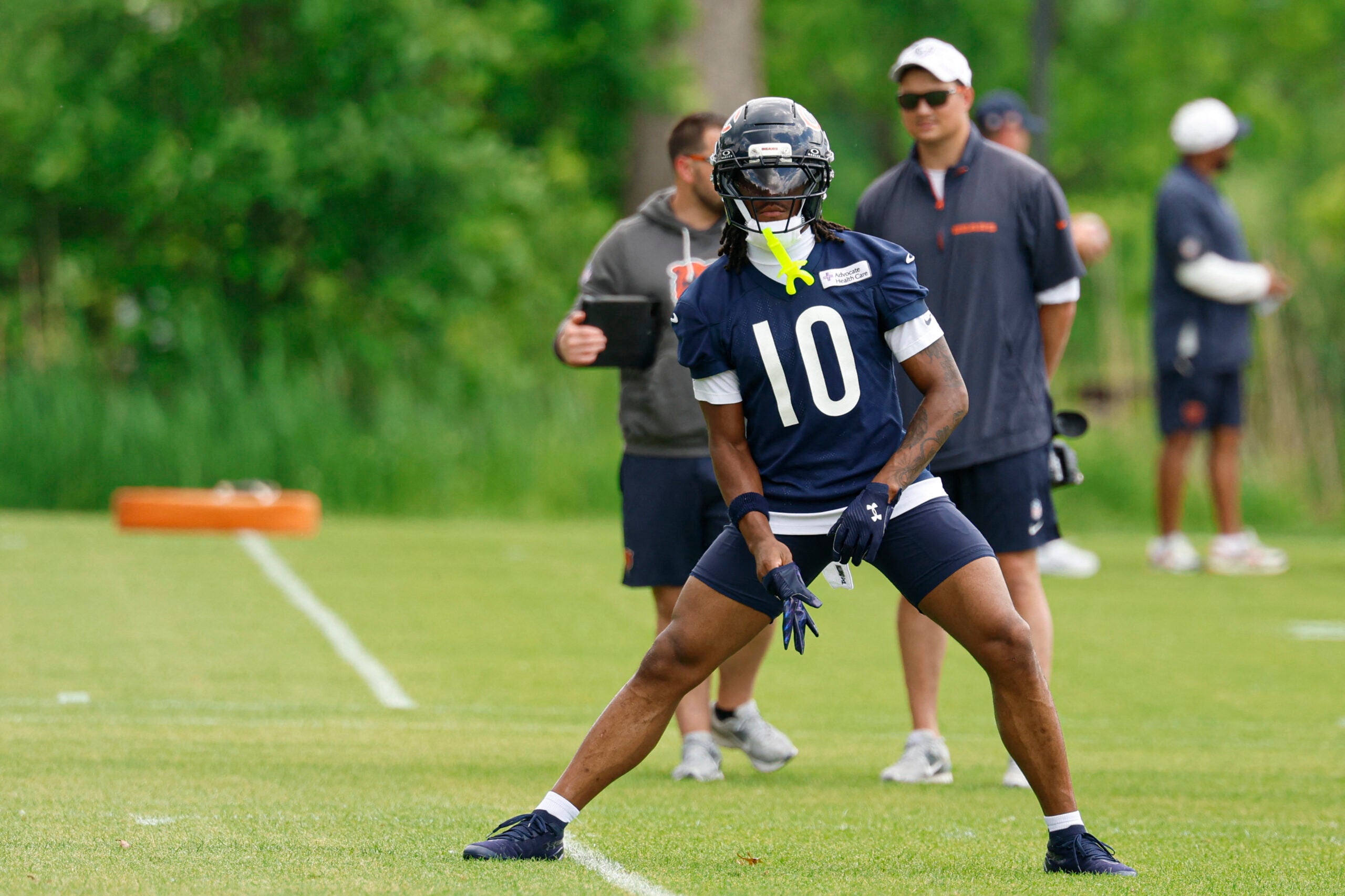 Jun 9, 2026; Lake Forest, IL, USA; Chicago Bears wide receiver Luther Burden III (10) warms up during Chicago Bears Minicamp at Halas Hall.