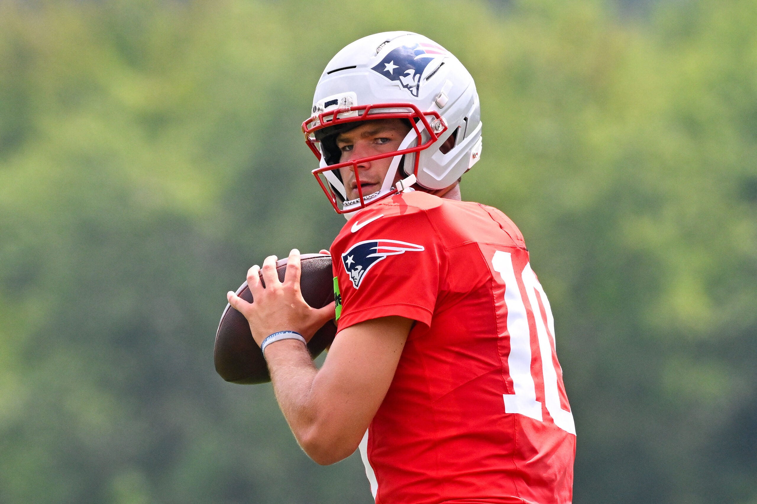 Jul 28, 2026; Foxborough, MA, USA; New England Patriots quarterback Drake Maye (10) throws a pass during training camp at Gillette Stadium.