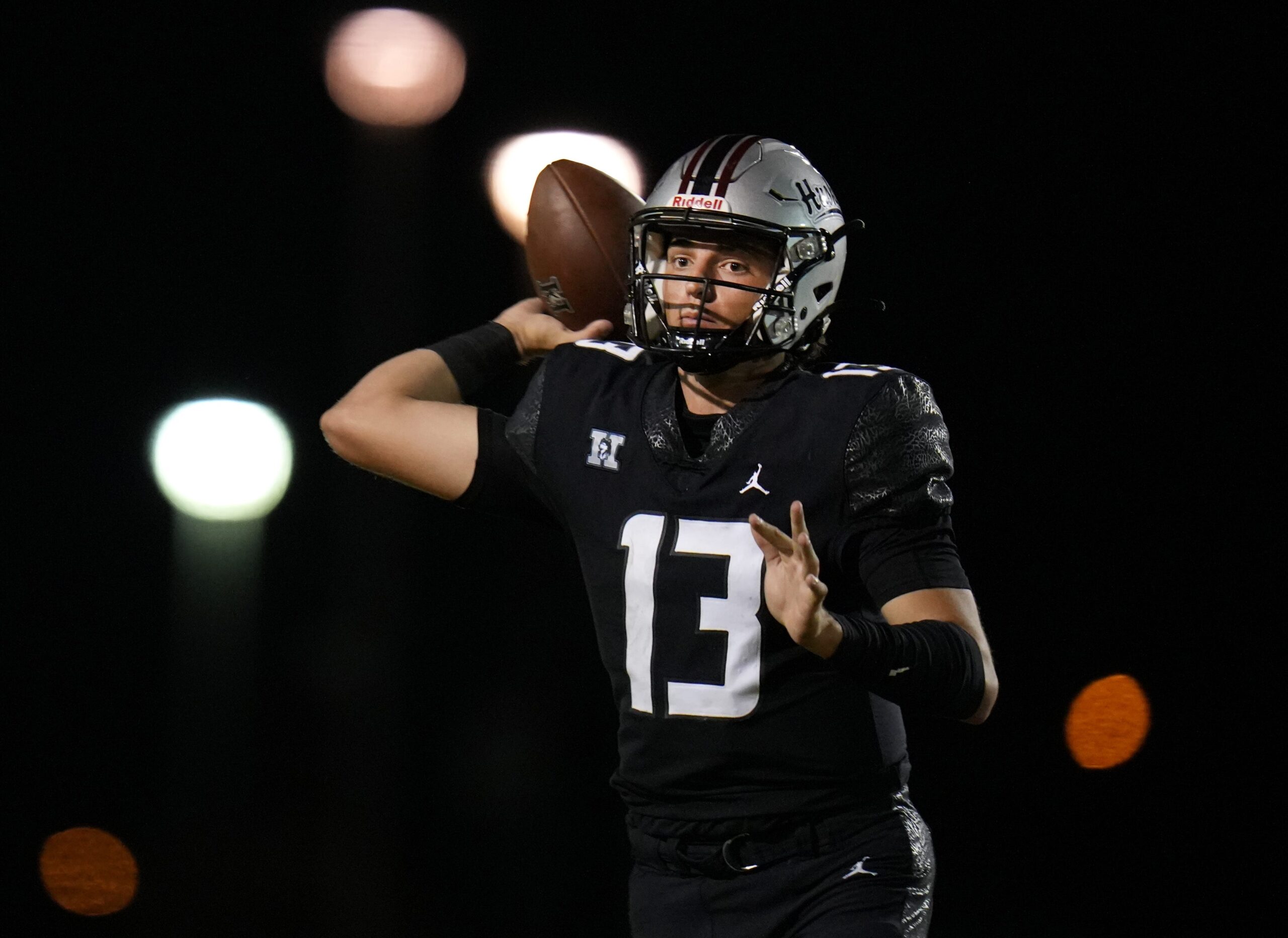 Sept. 2, 2022; Chandler, Arizona, USA; Hamilton quarterback Roch Cholowsky throws the ball against Centennial at Hamilton football field.