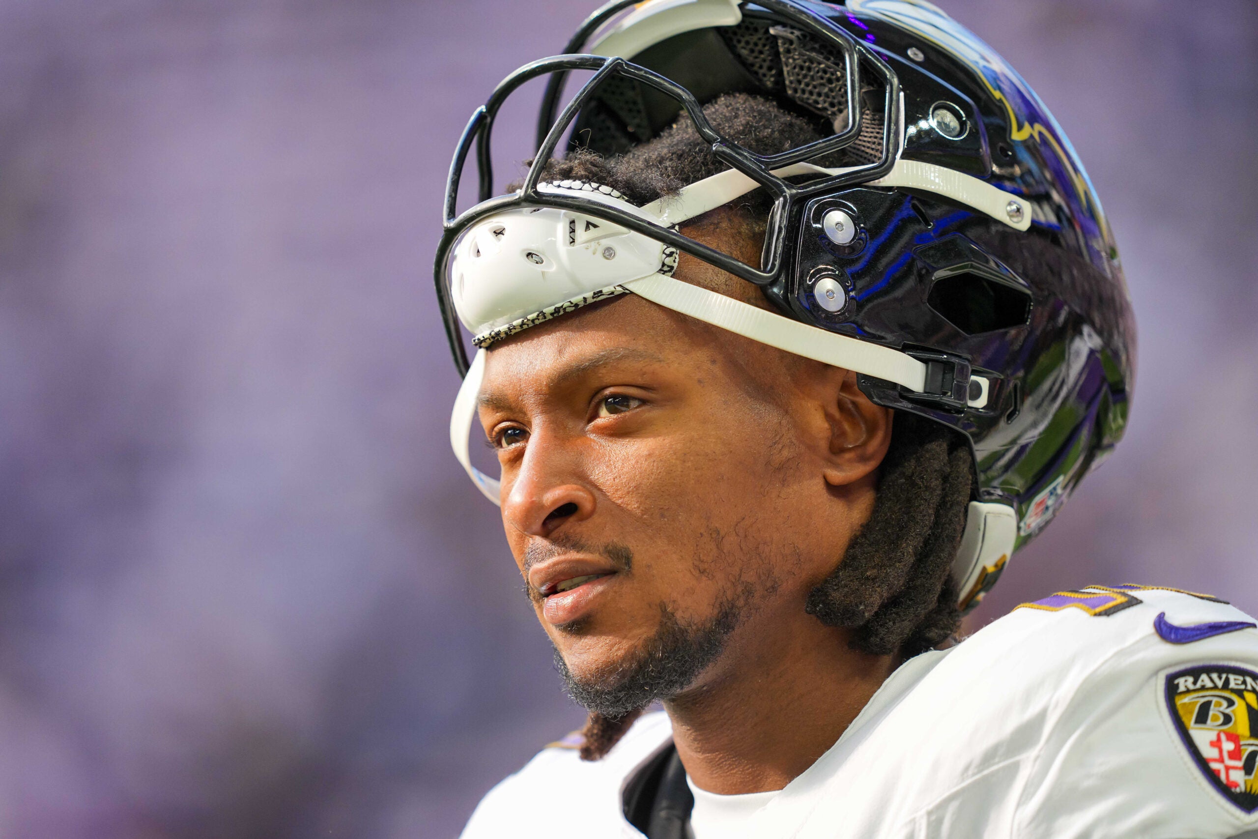 Nov 9, 2025; Minneapolis, Minnesota, USA; Baltimore Ravens wide receiver DeAndre Hopkins (10) warms up before the game against the Minnesota Vikings at U.S. Bank Stadium.