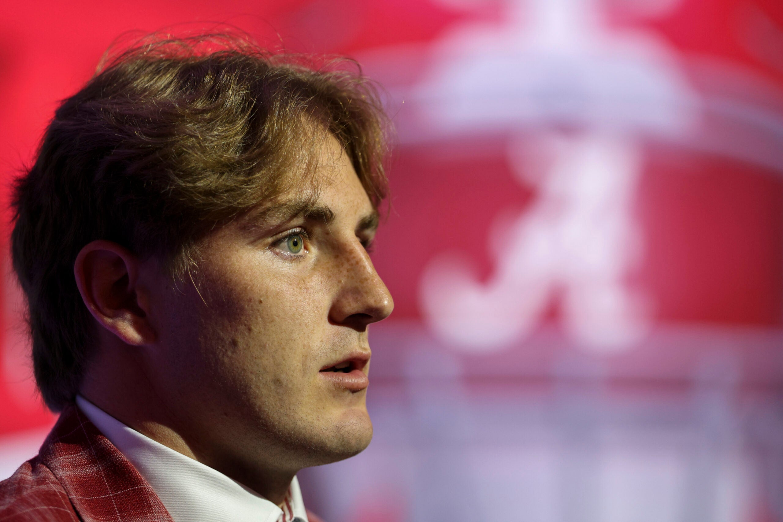 Jul 22, 2026; Tampa, FL, USA; Alabama Crimson Tide defensive back Bray Hubbard (18) to the press during SEC Football Kickoff Media Day at the Tampa Marriott.