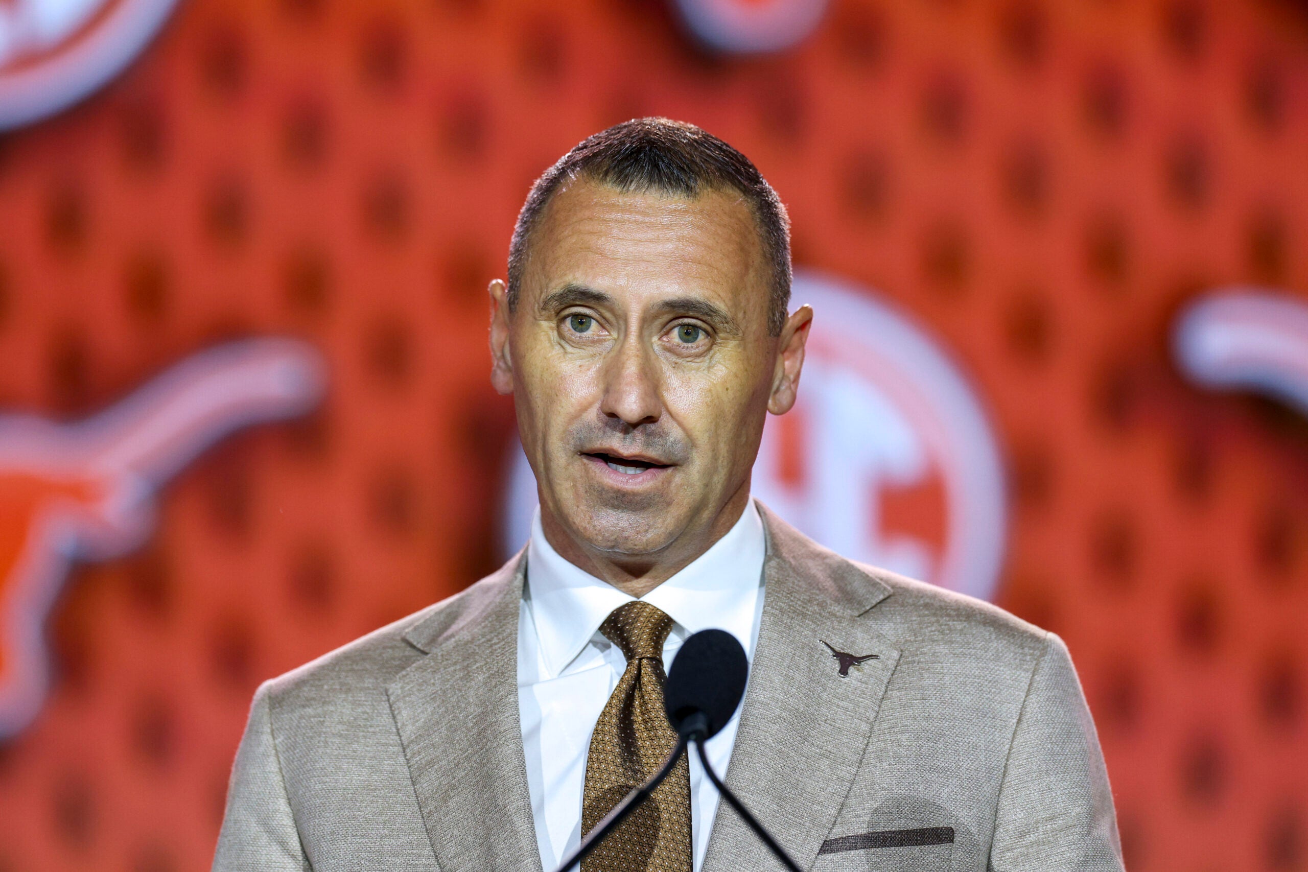 Jul 23, 2026; Tampa, FL, USA; Texas Longhorns head coach Steve Sarkisian speaks to the press during SEC Football Kickoff Media Day at the Tampa Marriott.