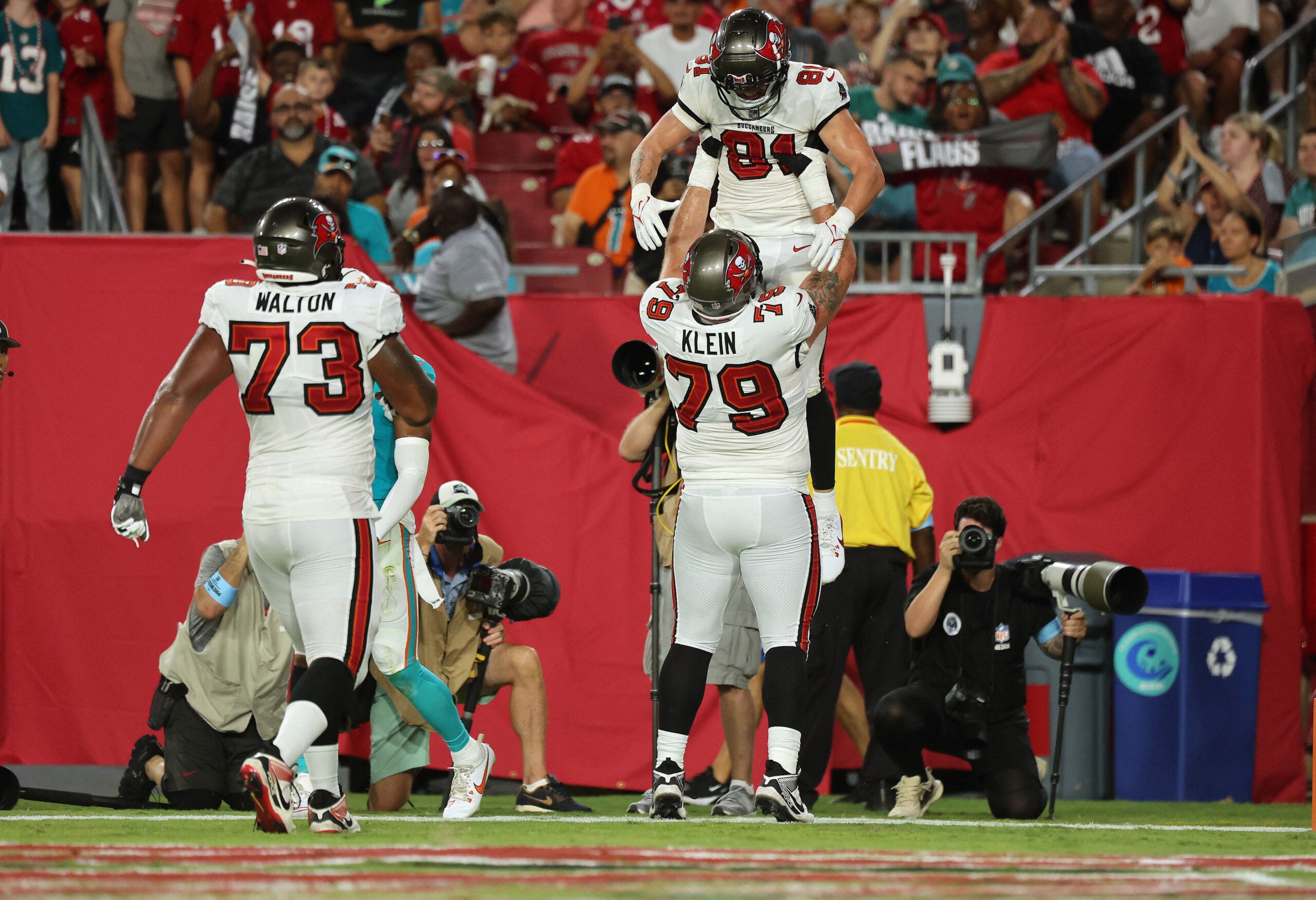 2024-08-24T012830Z_47933717_MT1USATODAY24063034_RTRMADP_3_NFL-MIAMI-DOLPHINS-AT-TAMPA-BAY-BUCCANEERS-scaled.jpg