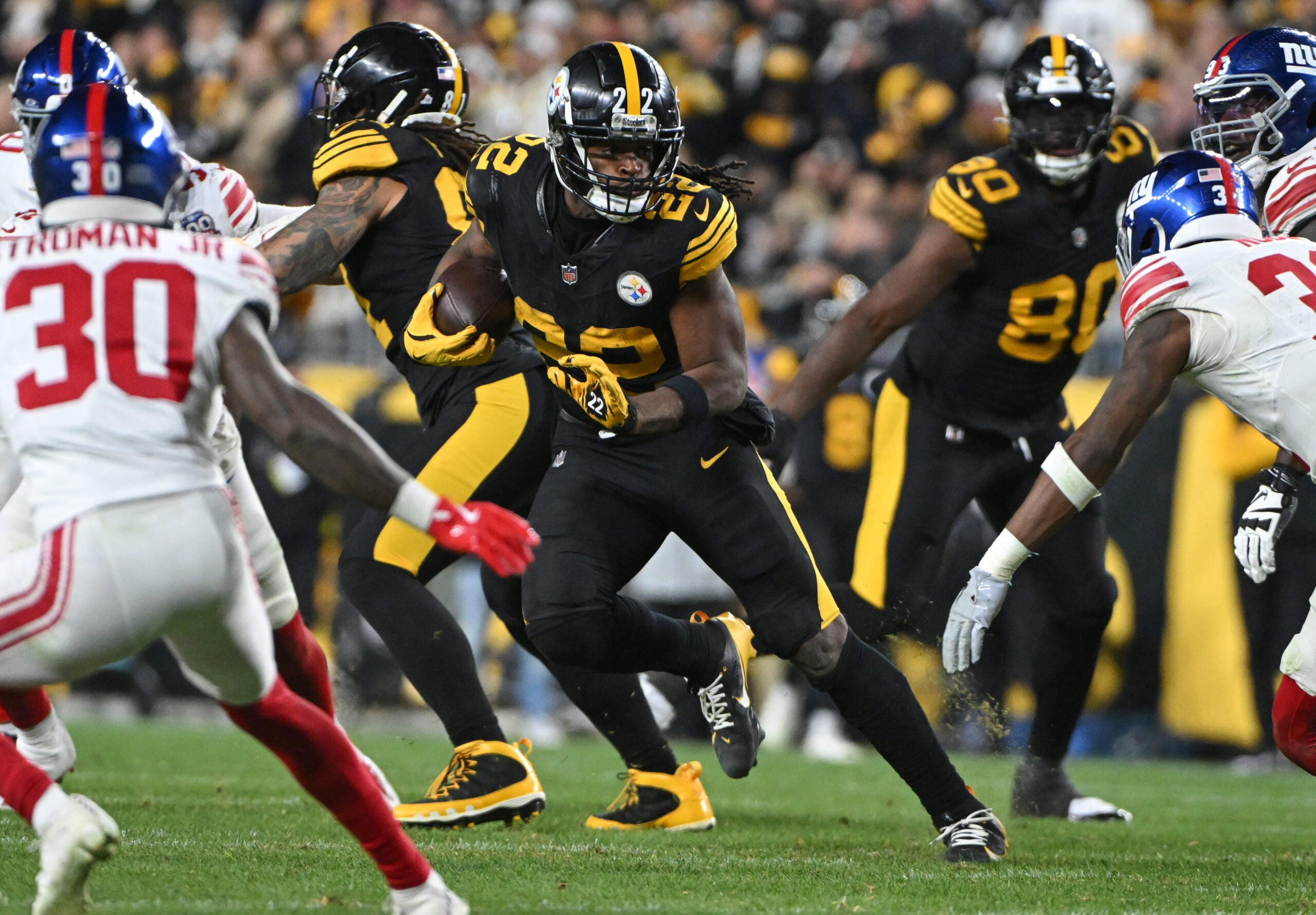 Oct 28, 2024; Pittsburgh, Pennsylvania, USA; Pittsburgh Steelers running back Najee Harris (22) runs against the New York Giants during the fourth quarter at Acrisure Stadium.