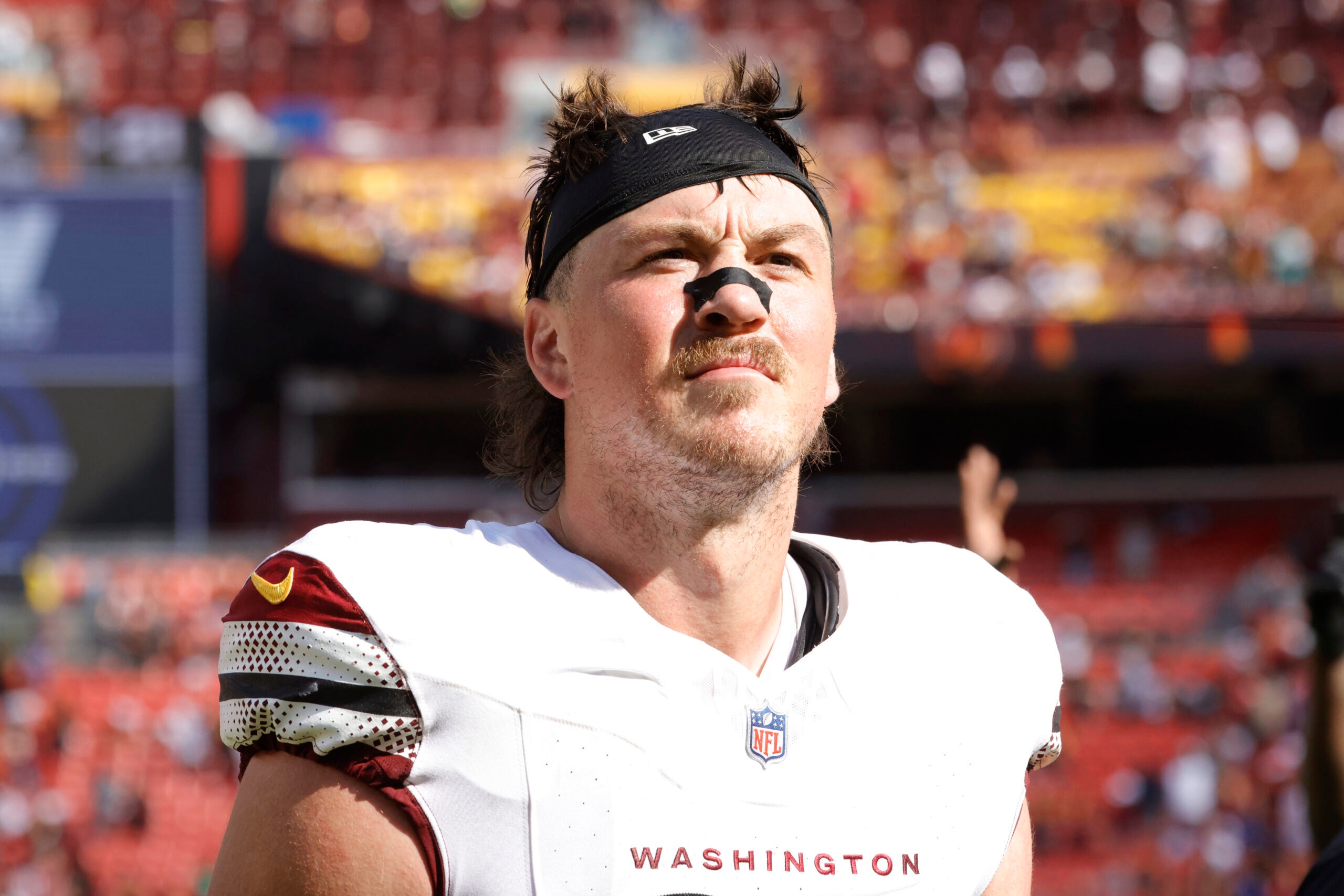 Commanders tight end John Bates suffered a hamstring injury that will keep him out of training camp for a bit.