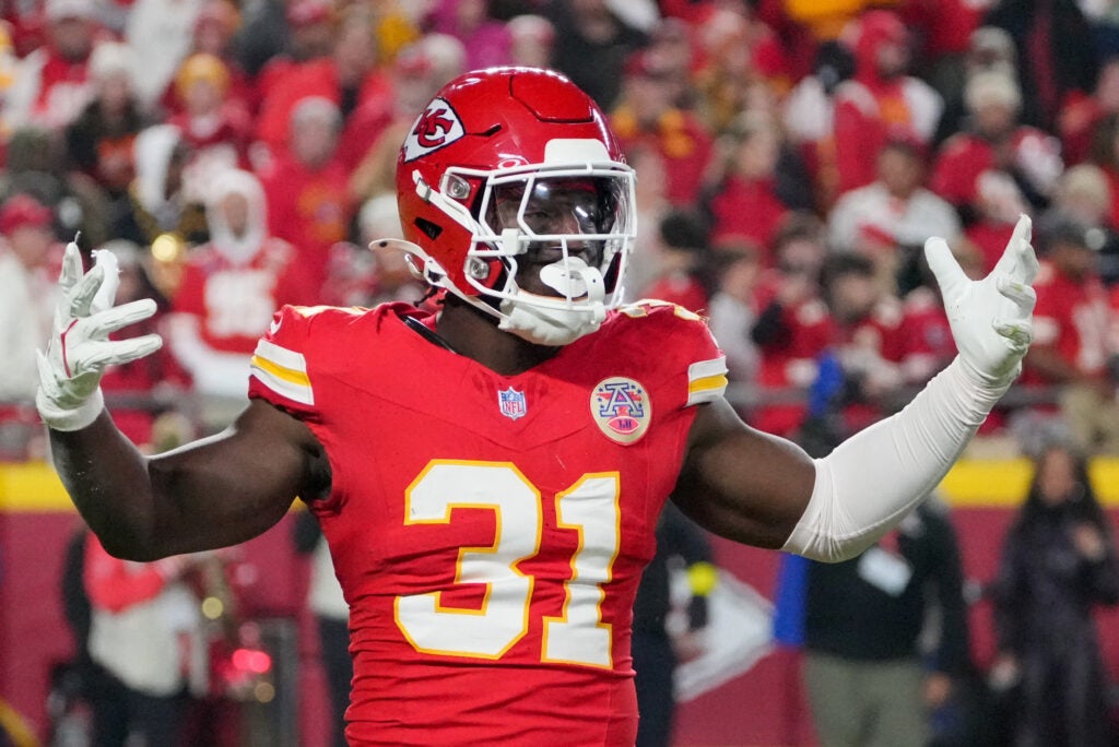 Chiefs Defense Has Long Way to Go in Physicality, Says Steve Spagnuolo
