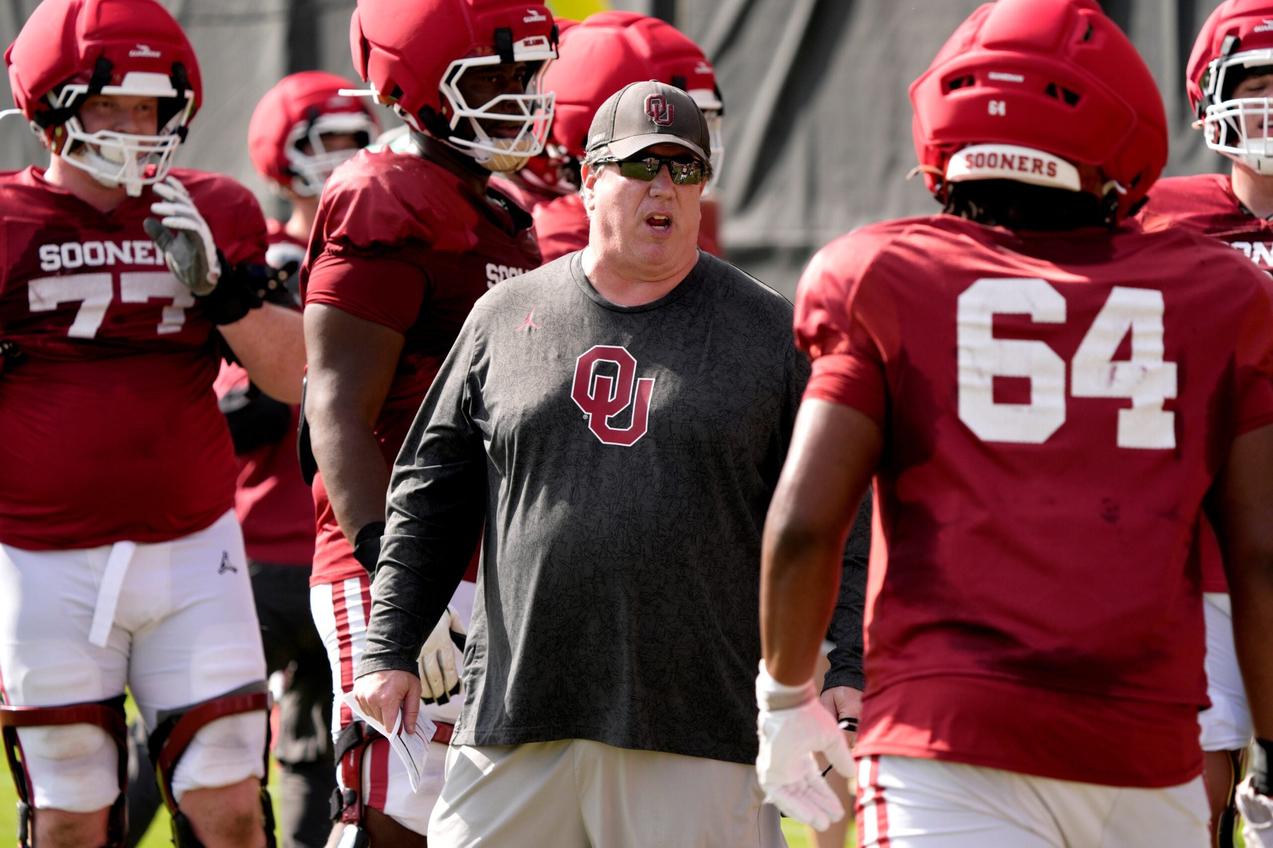 Oklahoma Sooners offensive line coach Bill Bedenbaugh Carson Campbell