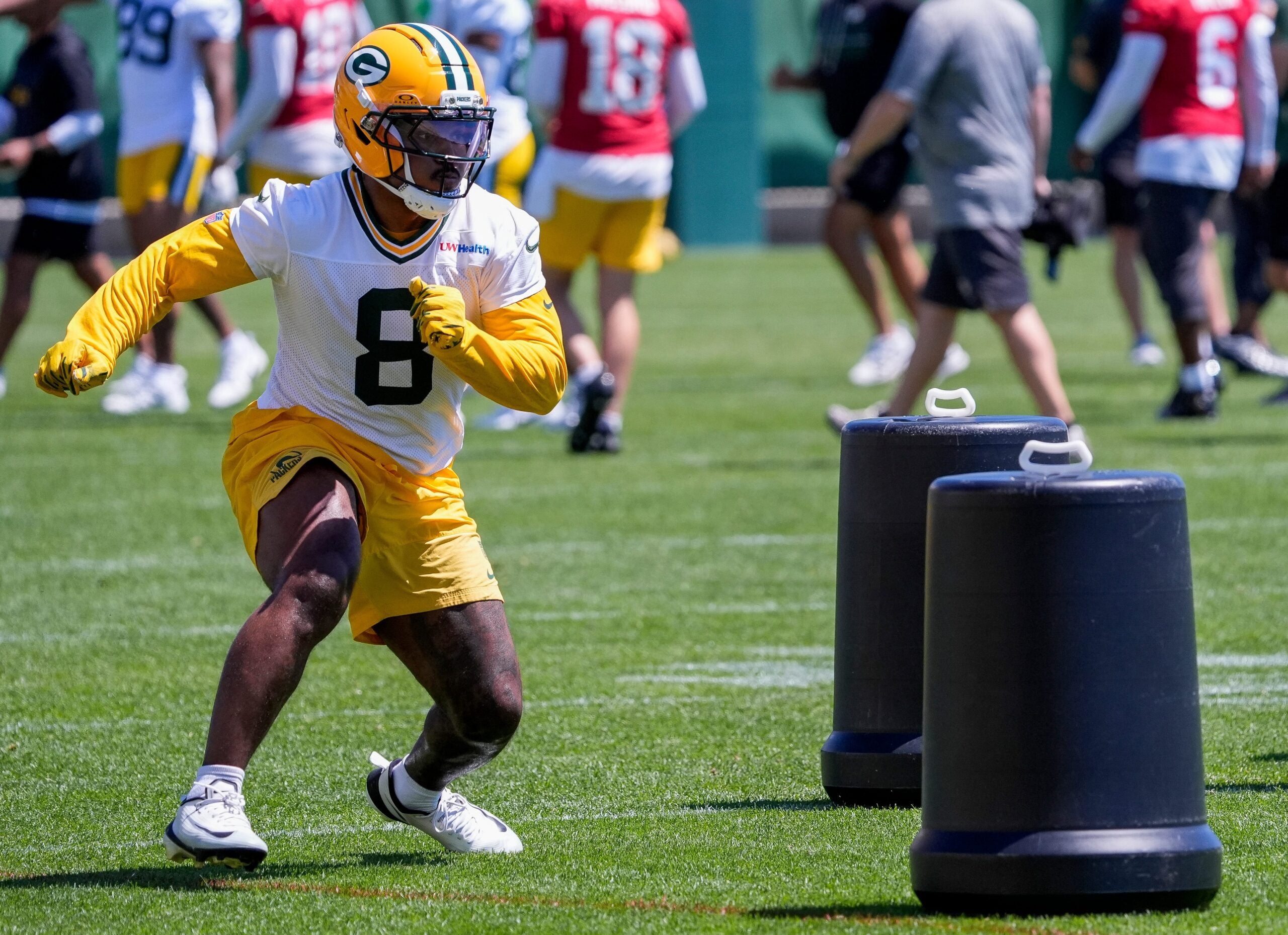 Green Bay Packers running back Josh Jacobs (8) runs through a drill during practice on Tuesday, June 2, 2026, at Ray Nitschke Field in Ashwaubenon, Wis.