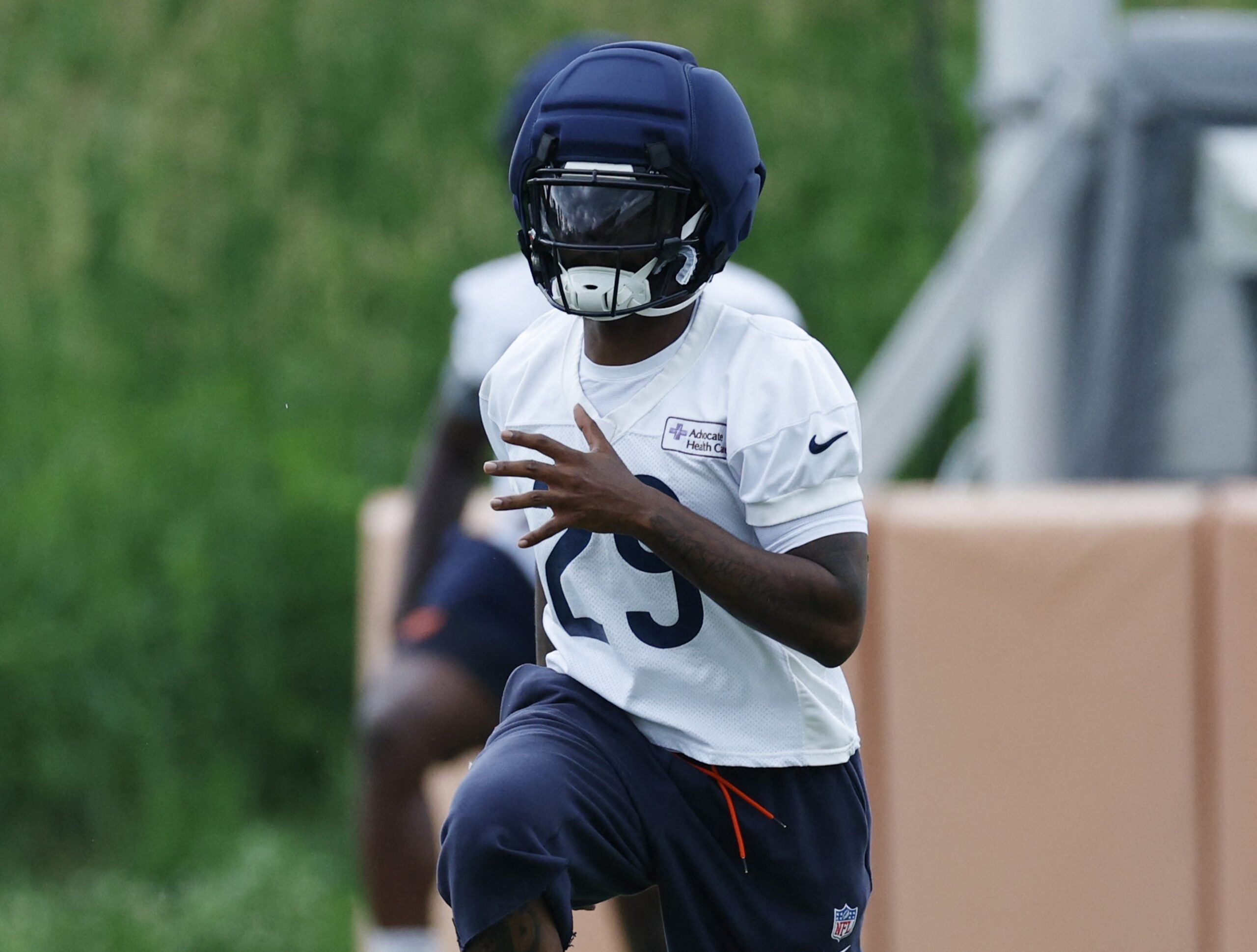 Jun 11, 2026; Lake Forest, IL, USA; Chicago Bears cornerback Tyrique Stevenson (29) warms up during Minicamp at Halas Hall.