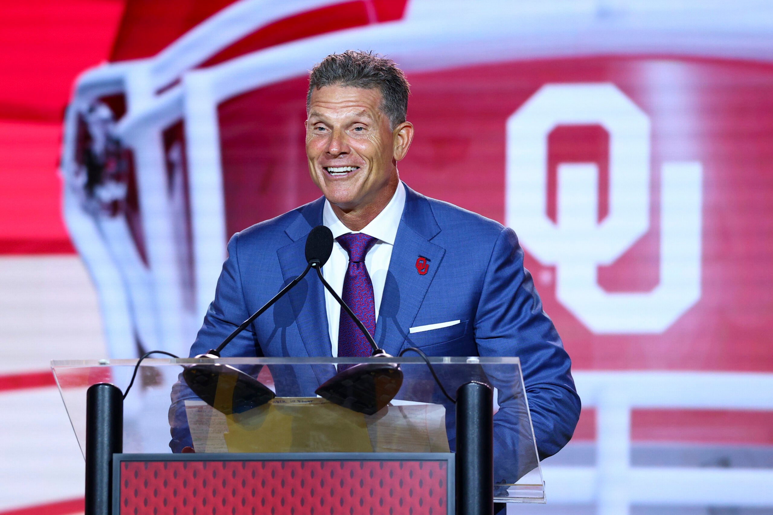 Oklahoma Sooners head coach Brent Venables 2028 recruiting class