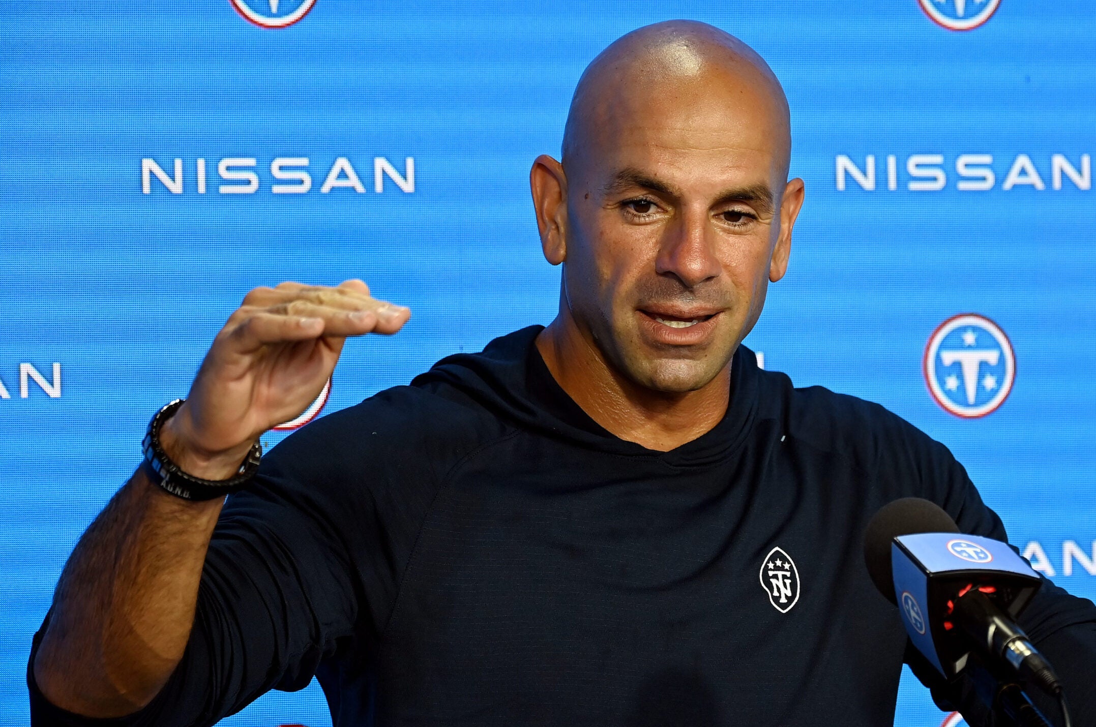 Tennessee Titans head coach Robert Saleh training camp