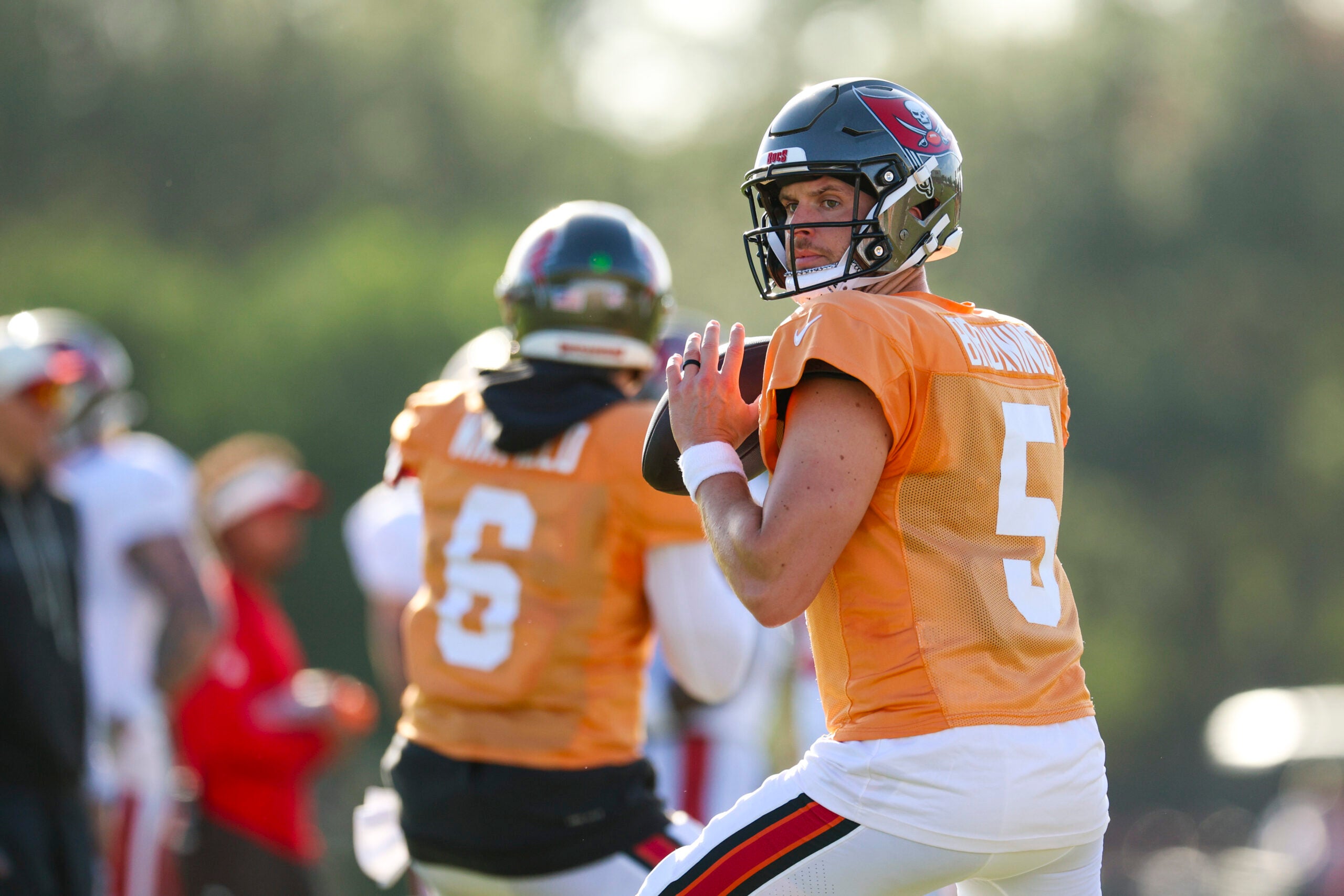 Jake Browning was injured during the first Buccaneers-Jets joint practice session.