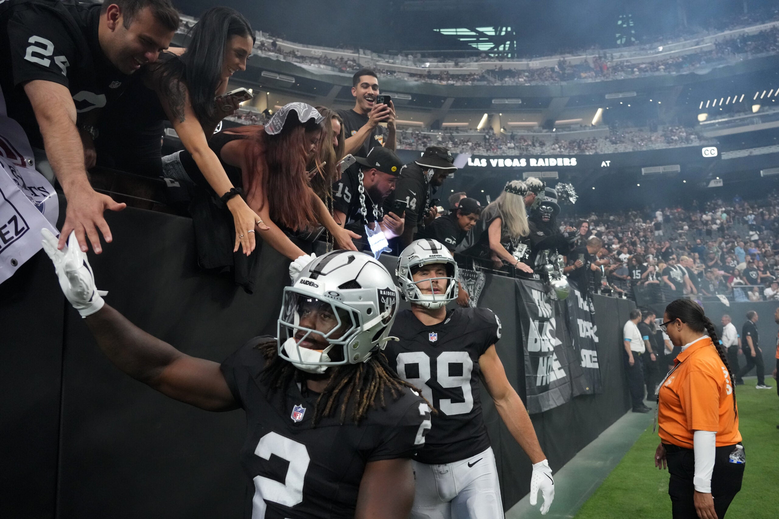 Las Vegas Raiders running back Ashton Jeanty quarterback position Kirk Cousins Fernando Mendoza