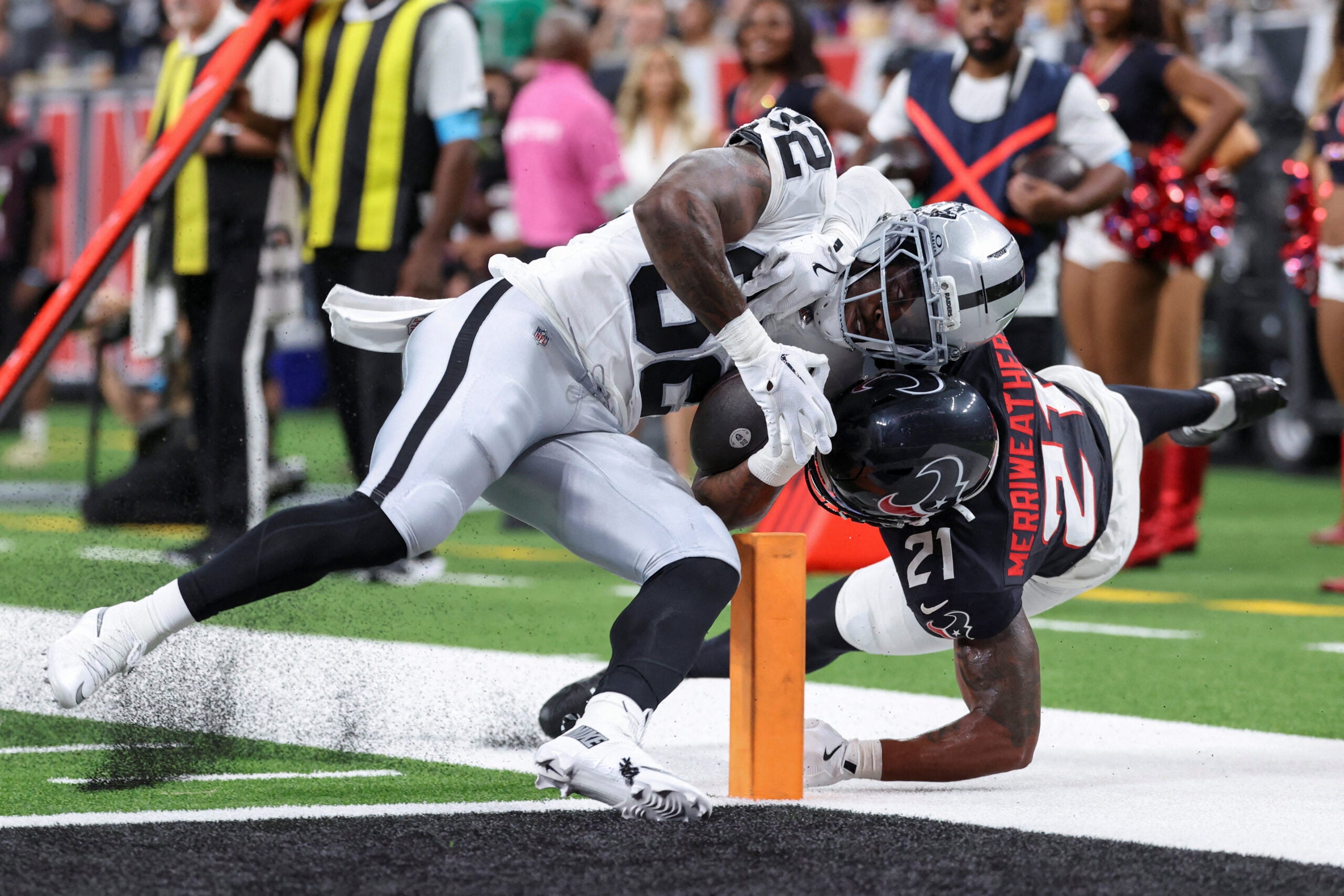 Las Vegas Raiders running back Dare Ogunbowale roster cuts
