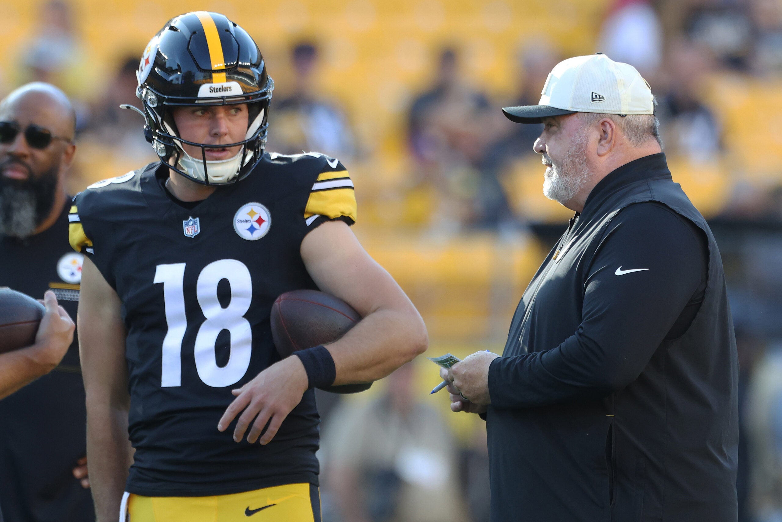 Aug 21, 2026; Pittsburgh, Pennsylvania, USA; Pittsburgh Steelers quarterback Will Howard (18) talks with head coach Mike McCarthy before the game against the New York Jets at Acrisure Stadium.