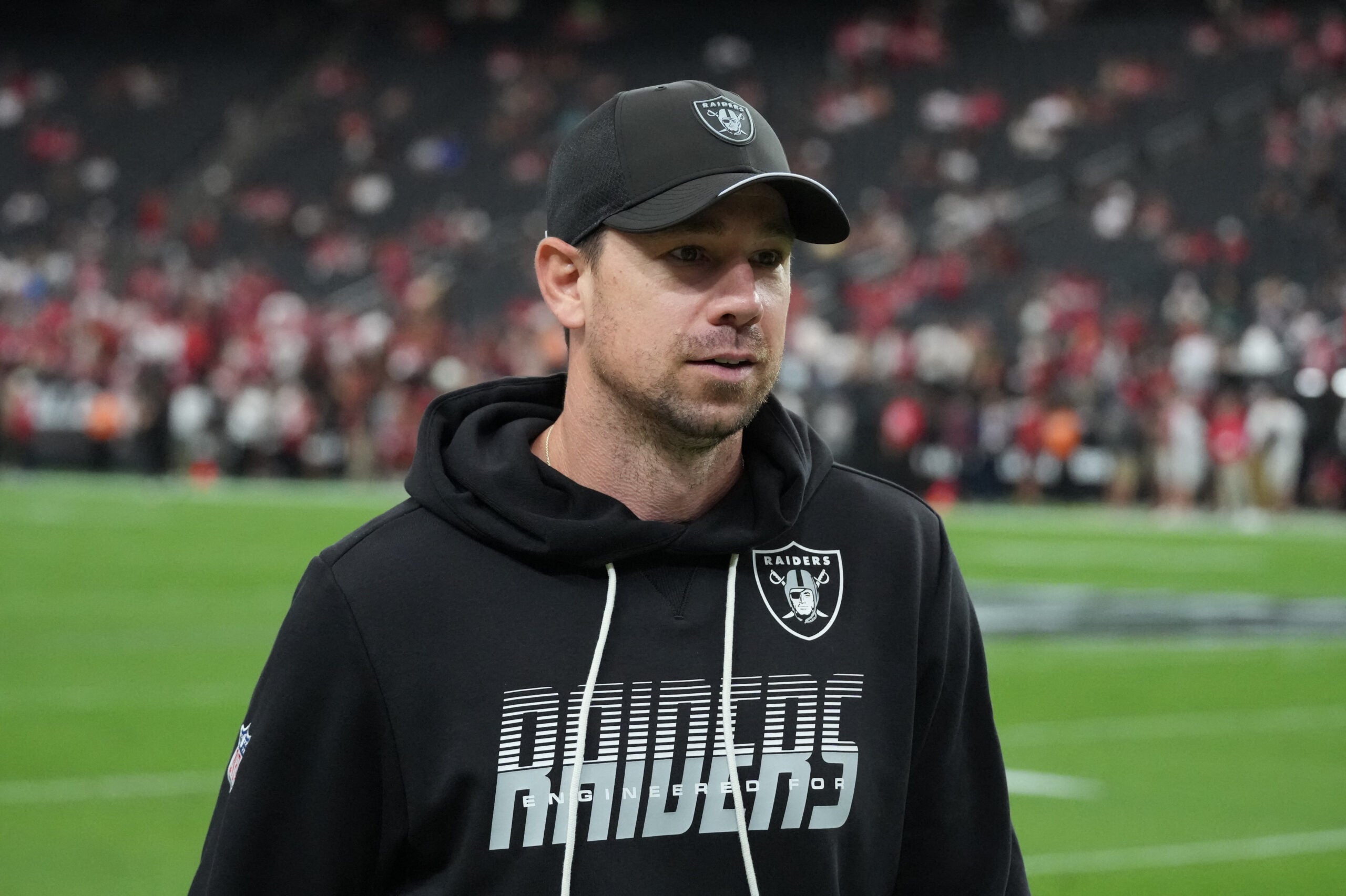 Las Vegas Raiders head coach Klint Kubiak starting quarterback Kirk Cousins Fernando Mendoza