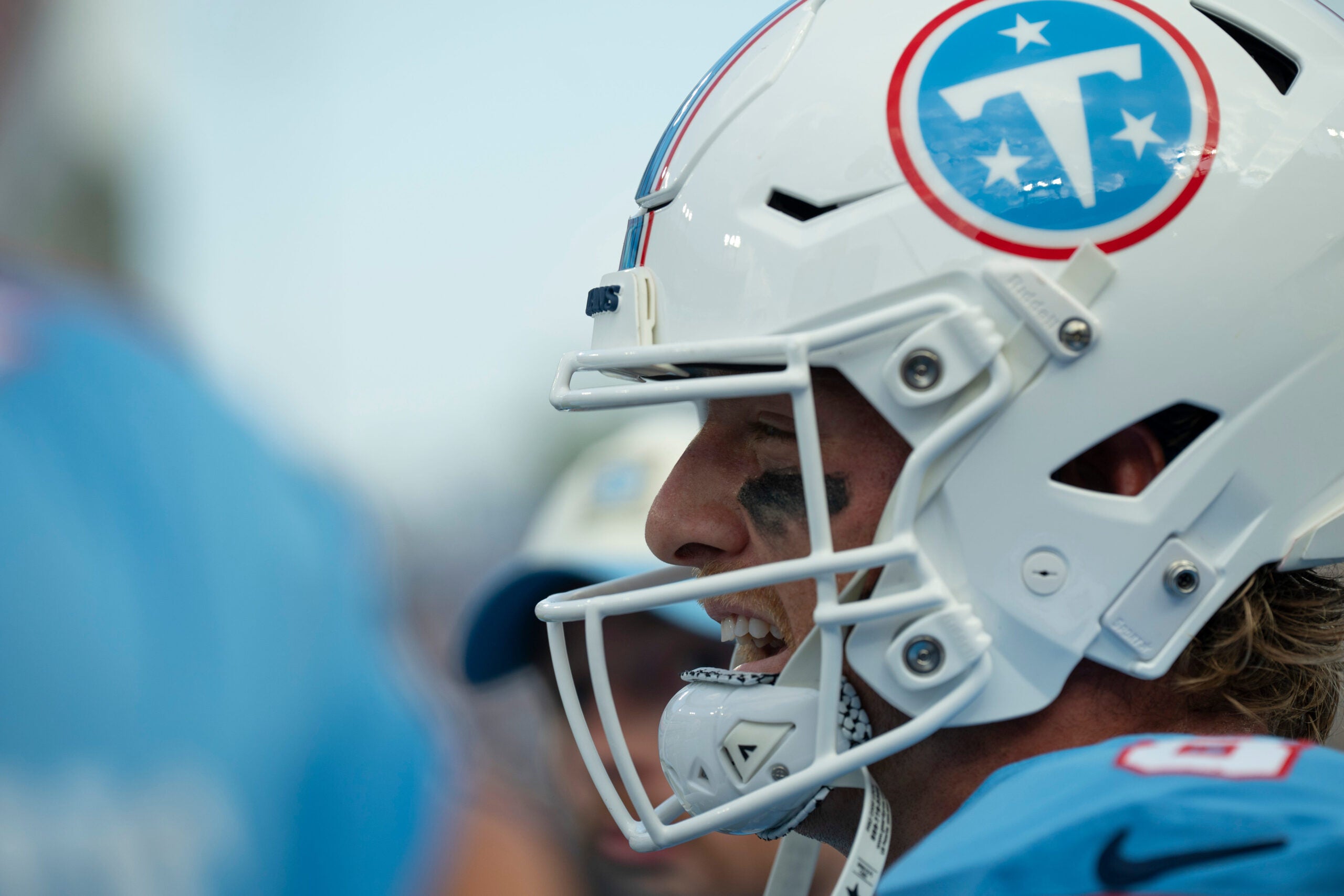 2026-08-29T235357Z_90526284_MT1USATODAY29694288_RTRMADP_3_TENNESSEE-QUARTERBACK-WILL-LEVIS-8-GETS-FIRED-UP-BEFORE-scaled.jpg