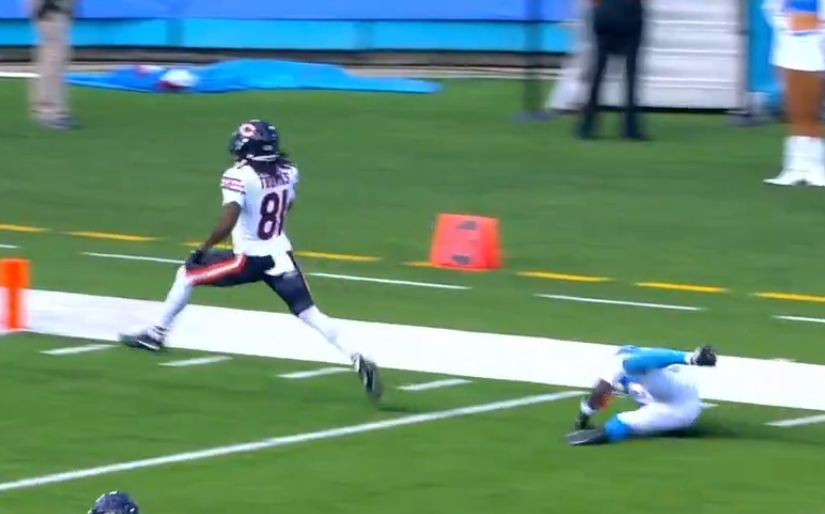 Chicago Bears wide receiver Zavion Thomas scores a touchdown against the Tennessee Titans.