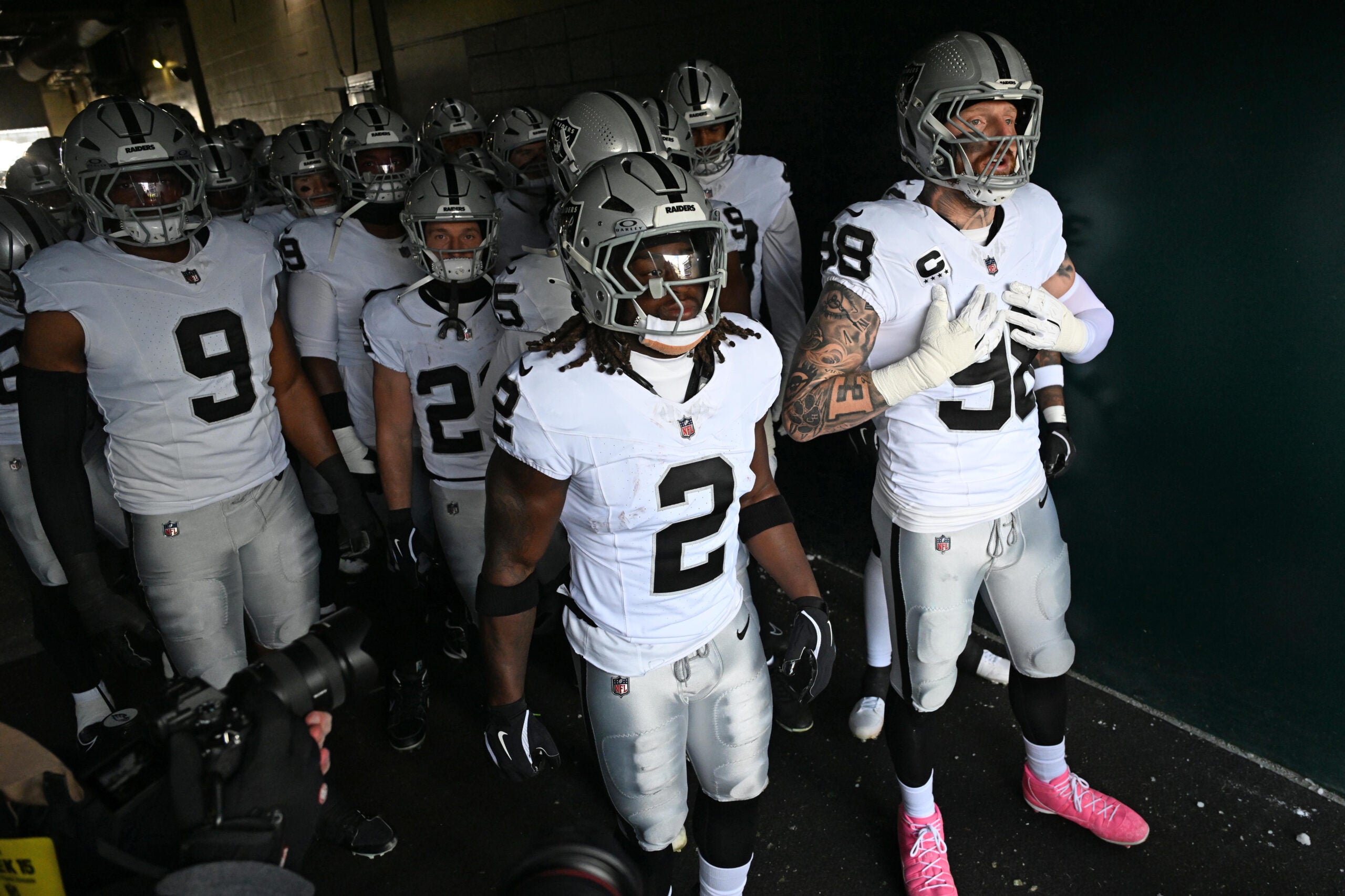 Las Vegas Raiders running back Ashton Jeanty injury ankle Week 1