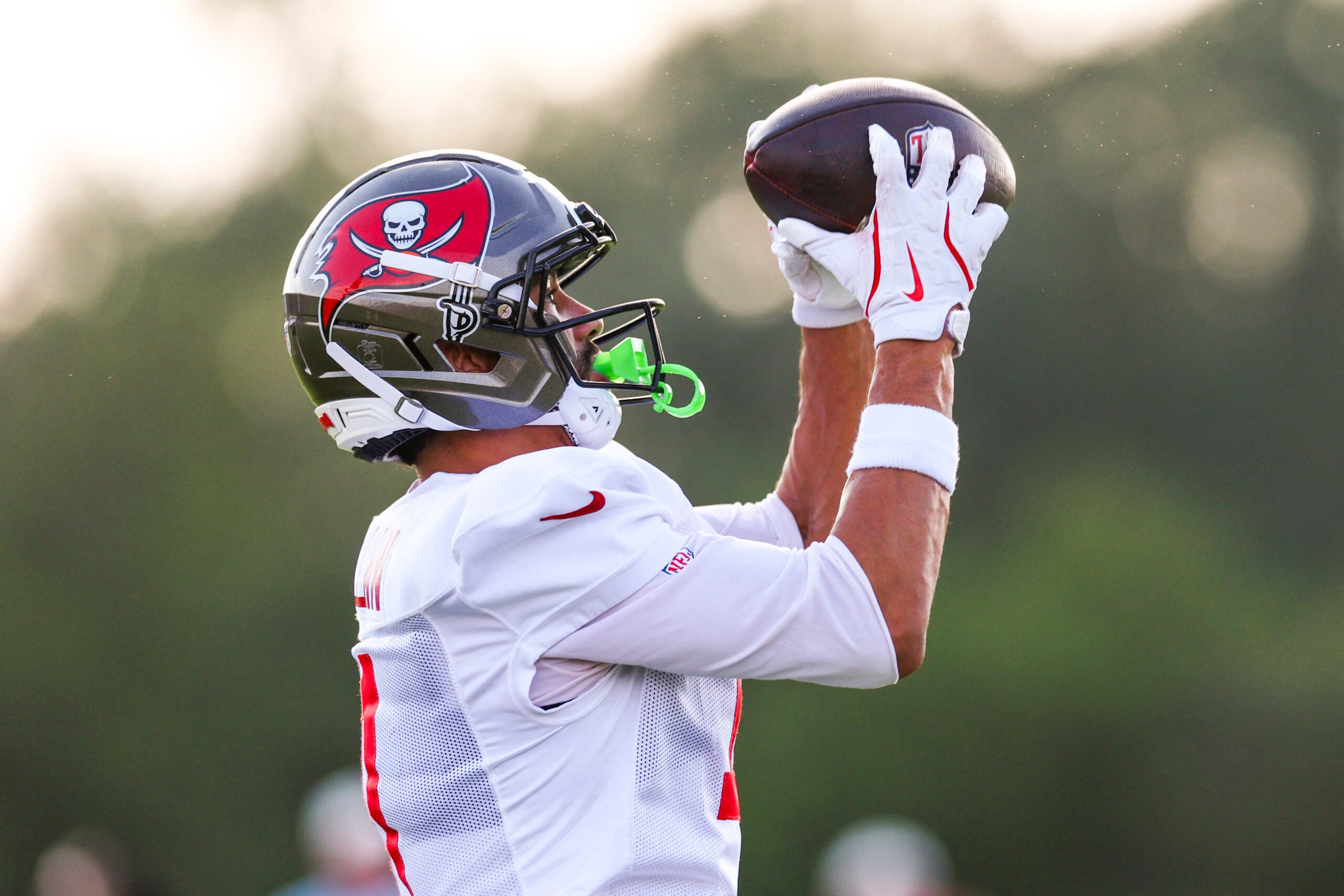 2026-07-31T143320Z_1403904901_MT1USATODAY29486414_RTRMADP_3_NFL-TAMPA-BAY-BUCCANEERS-TRAINING-CAMP-scaled.jpg