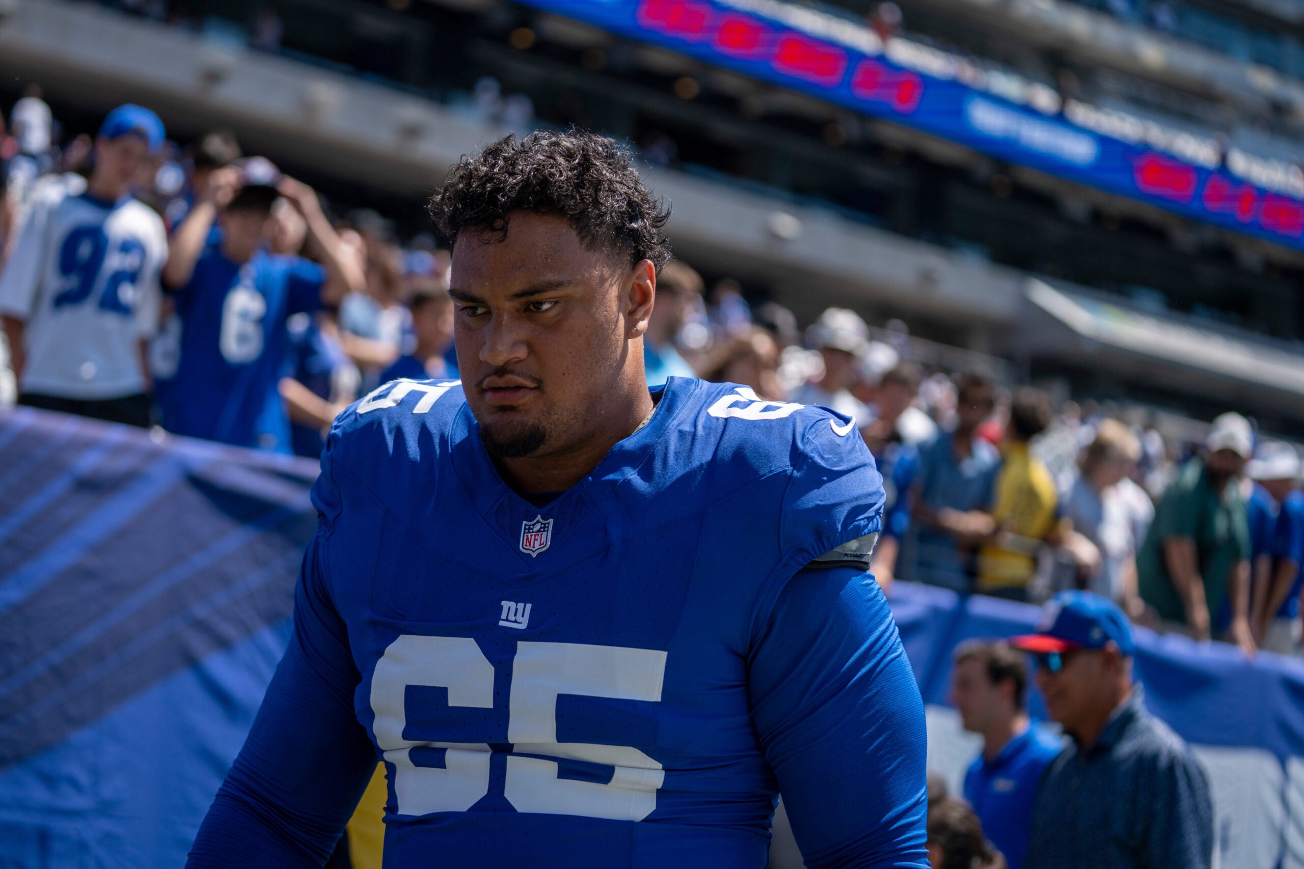 2026-08-15T165344Z_17213913_MT1USATODAY29590768_RTRMADP_3_NEW-YORK-GIANTS-OFFENSIVE-GUARD-FRANCIS-MAUIGOA-65-WALKS-scaled.jpg