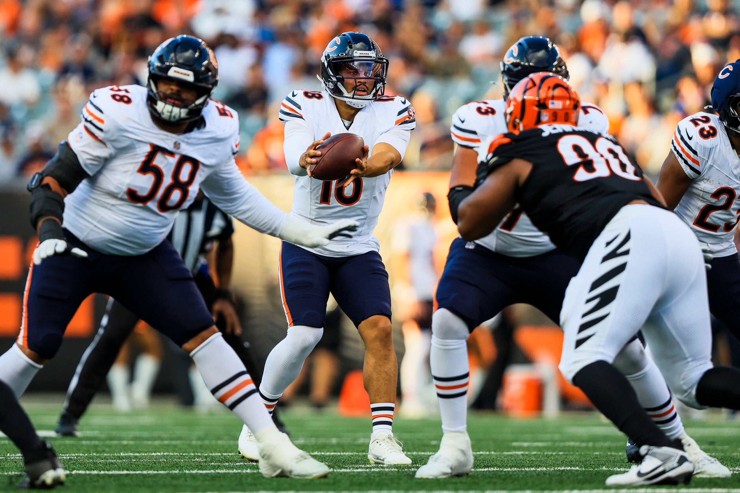 2026-08-23T011813Z_510410928_MT1USATODAY29646506_RTRMADP_3_NFL-CHICAGO-BEARS-AT-CINCINNATI-BENGALS-scaled.jpg