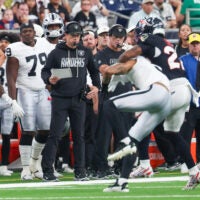 Las Vegas Raiders head coach Klint Kubiak tight end Brock Bowers