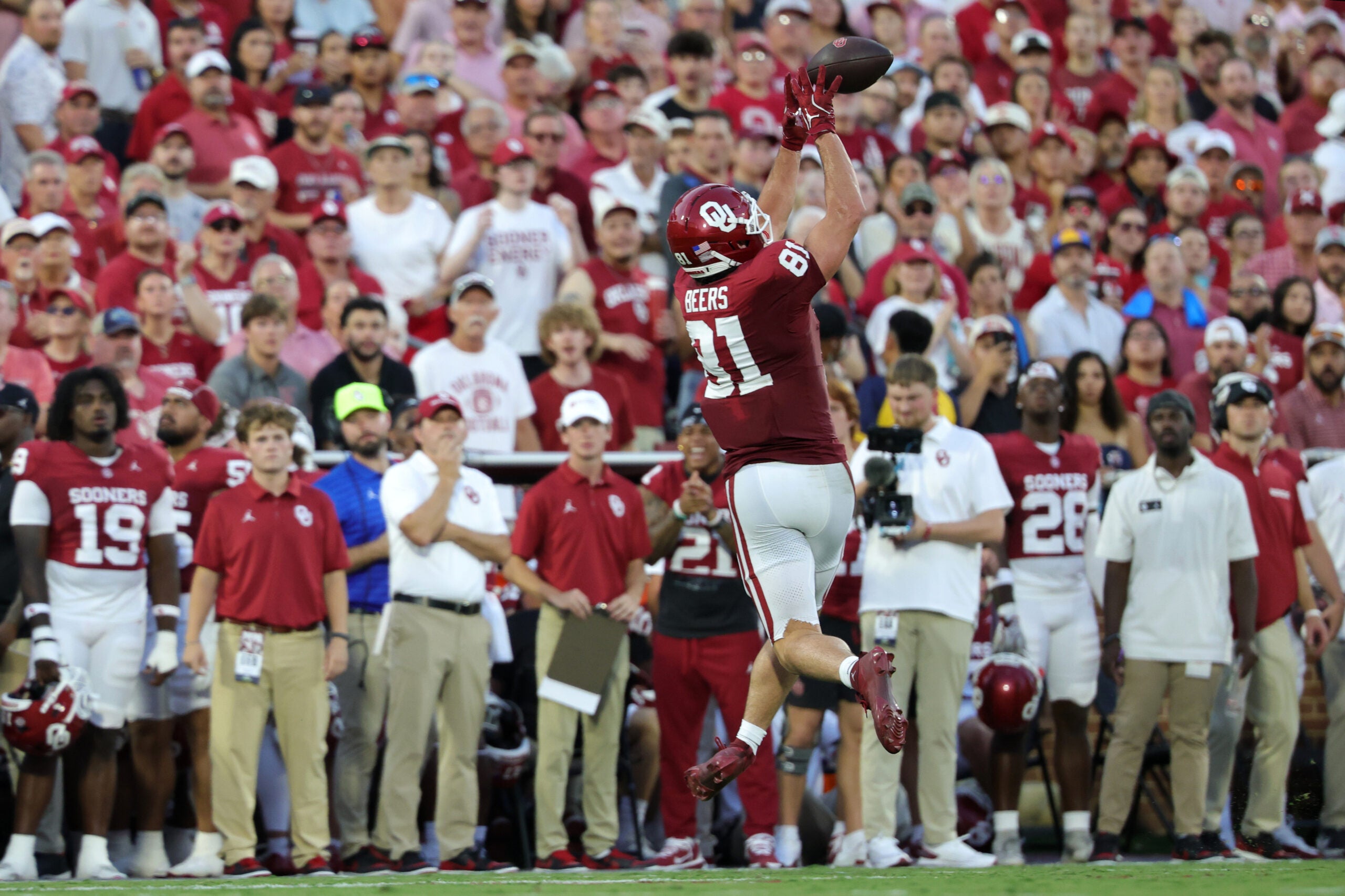 Oklahoma Sooners tight end Rocky Beers vs. UTEP