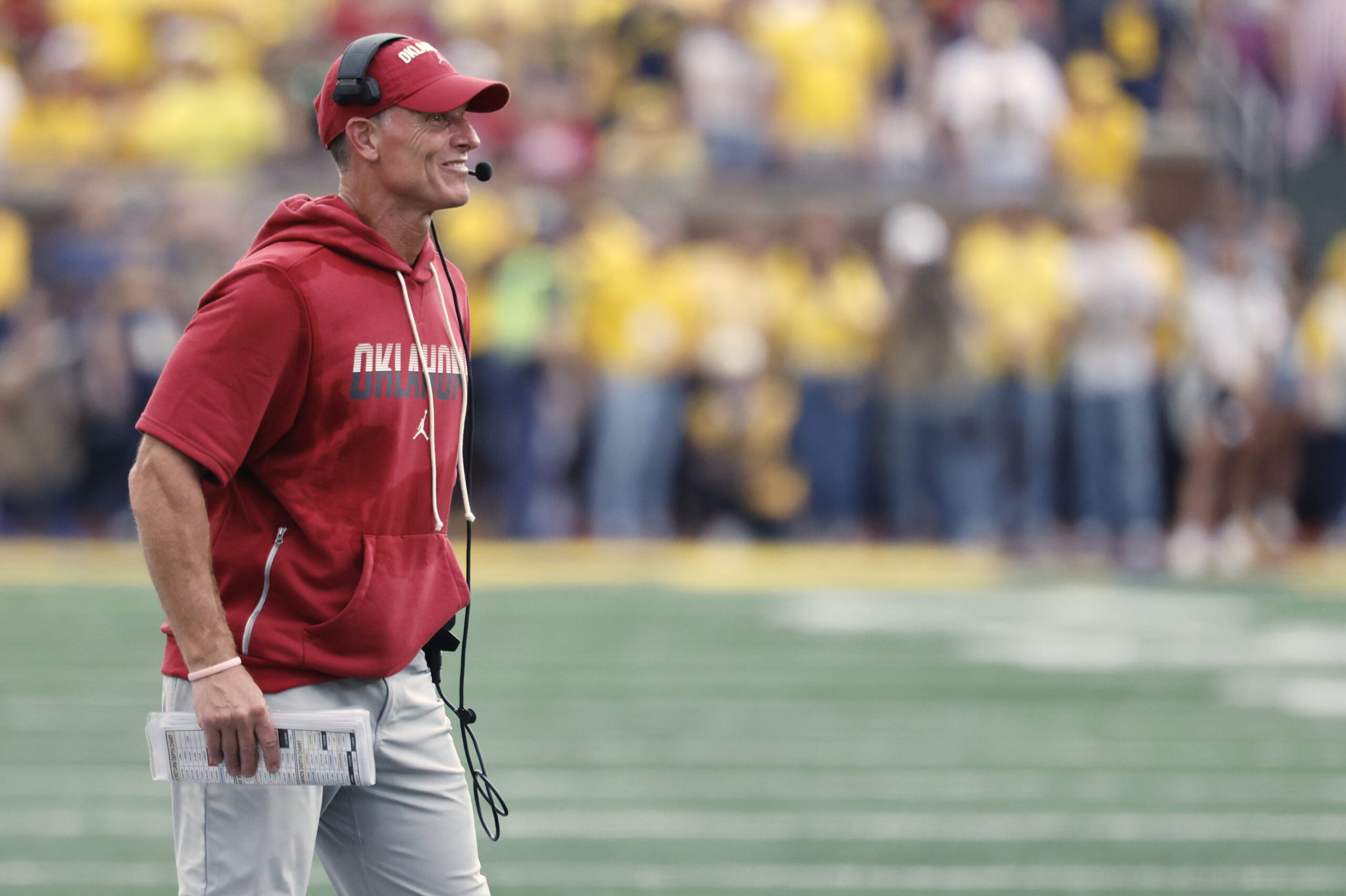 Oklahoma Sooners head coach Brent Venables