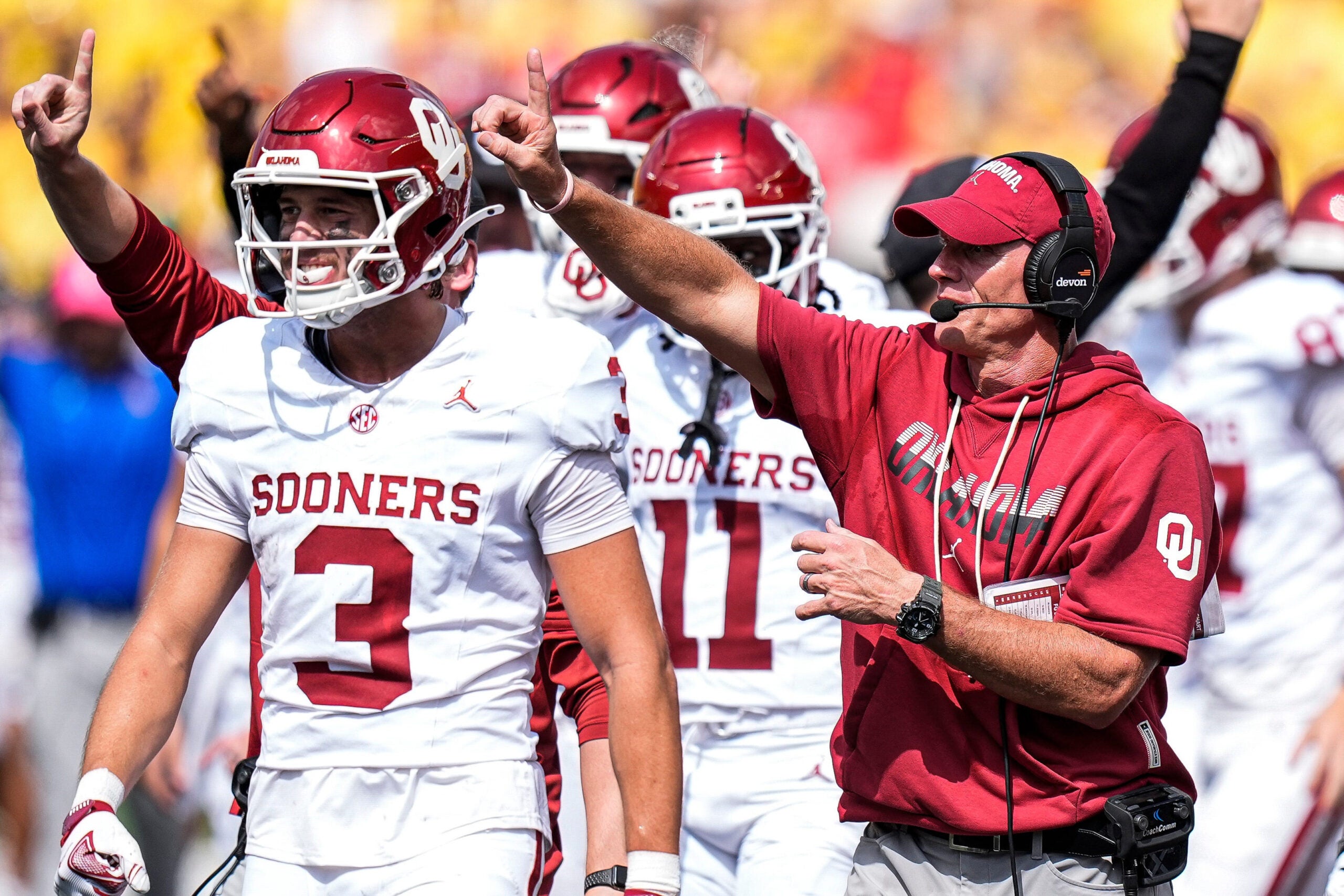 Oklahoma Sooners head coach Brent Venables