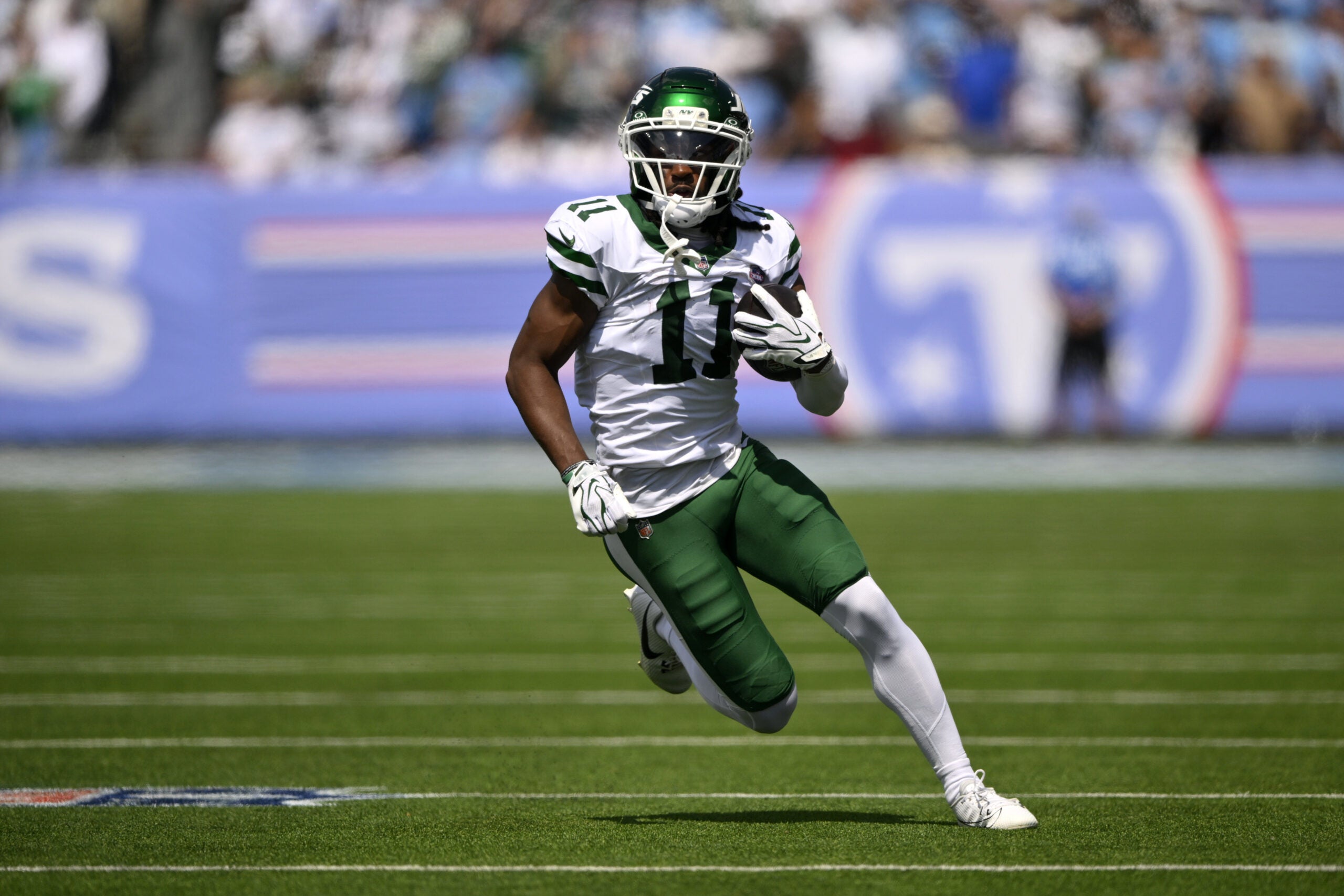 The New York Jets are expected to be without Omar Cooper Jr. and Minkah Fitzpatrick for a few weeks.
