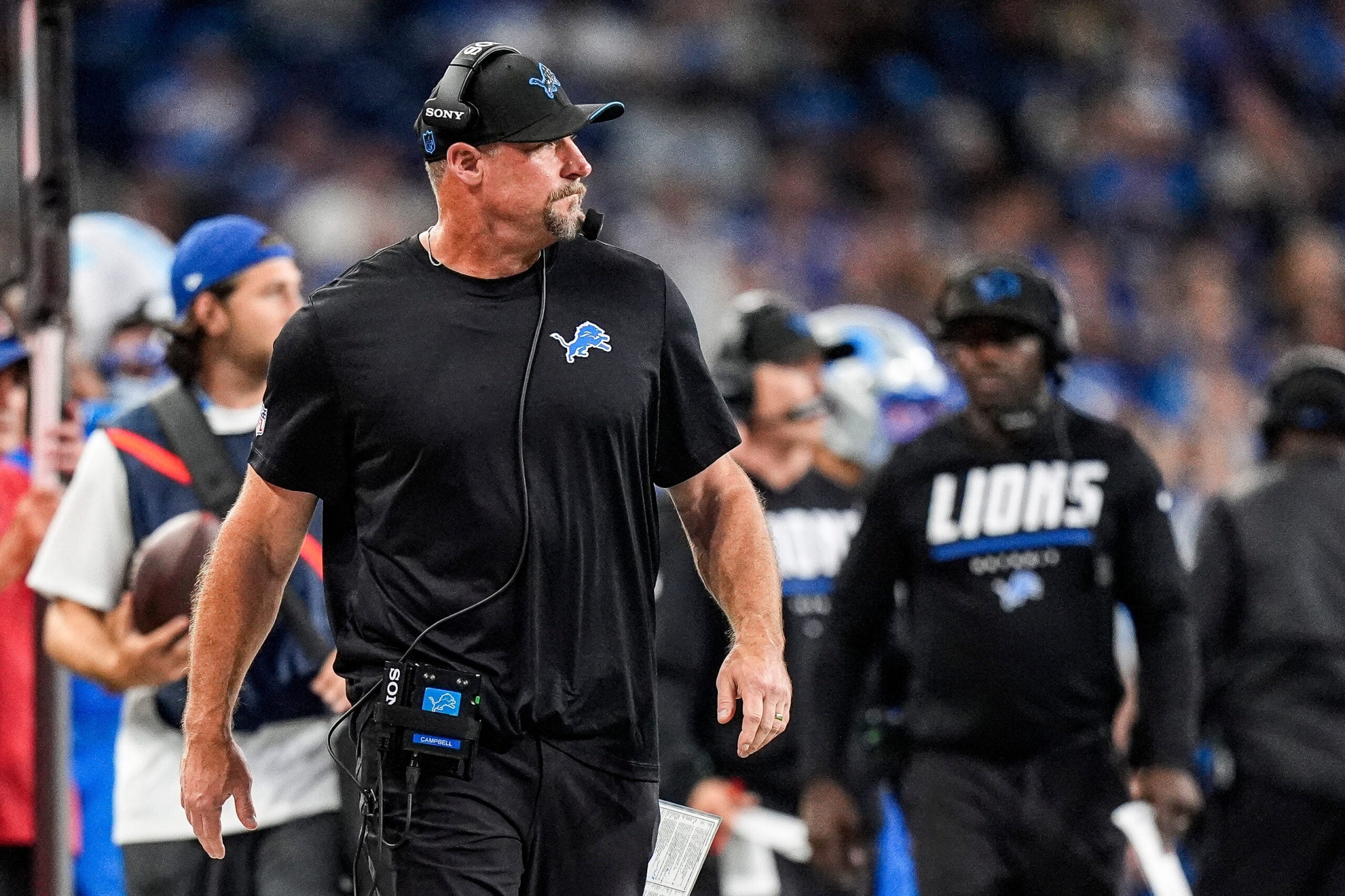 2026-09-13T215549Z_1951390646_MT1USATODAY29815272_RTRMADP_3_DETROIT-LIONS-HEAD-COACH-DAN-CAMPBELL-WATCHES-A-PLAY-AGAINST-scaled.jpg