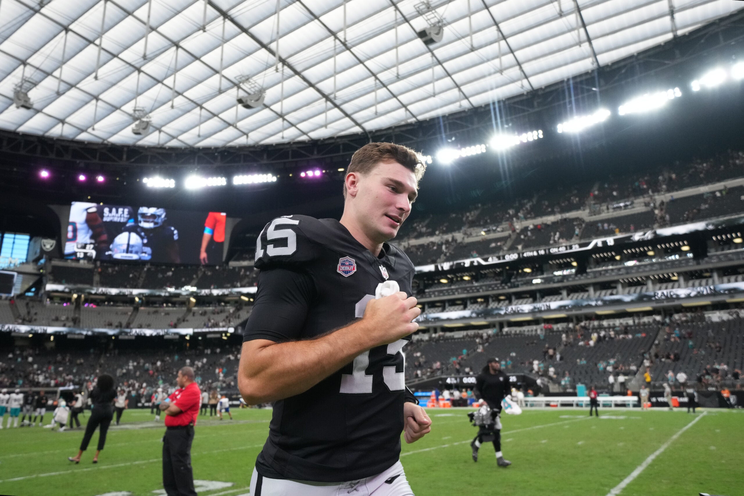 2026-09-13T233821Z_1032659914_MT1USATODAY29816399_RTRMADP_3_NFL-MIAMI-DOLPHINS-AT-LAS-VEGAS-RAIDERS-scaled.jpg