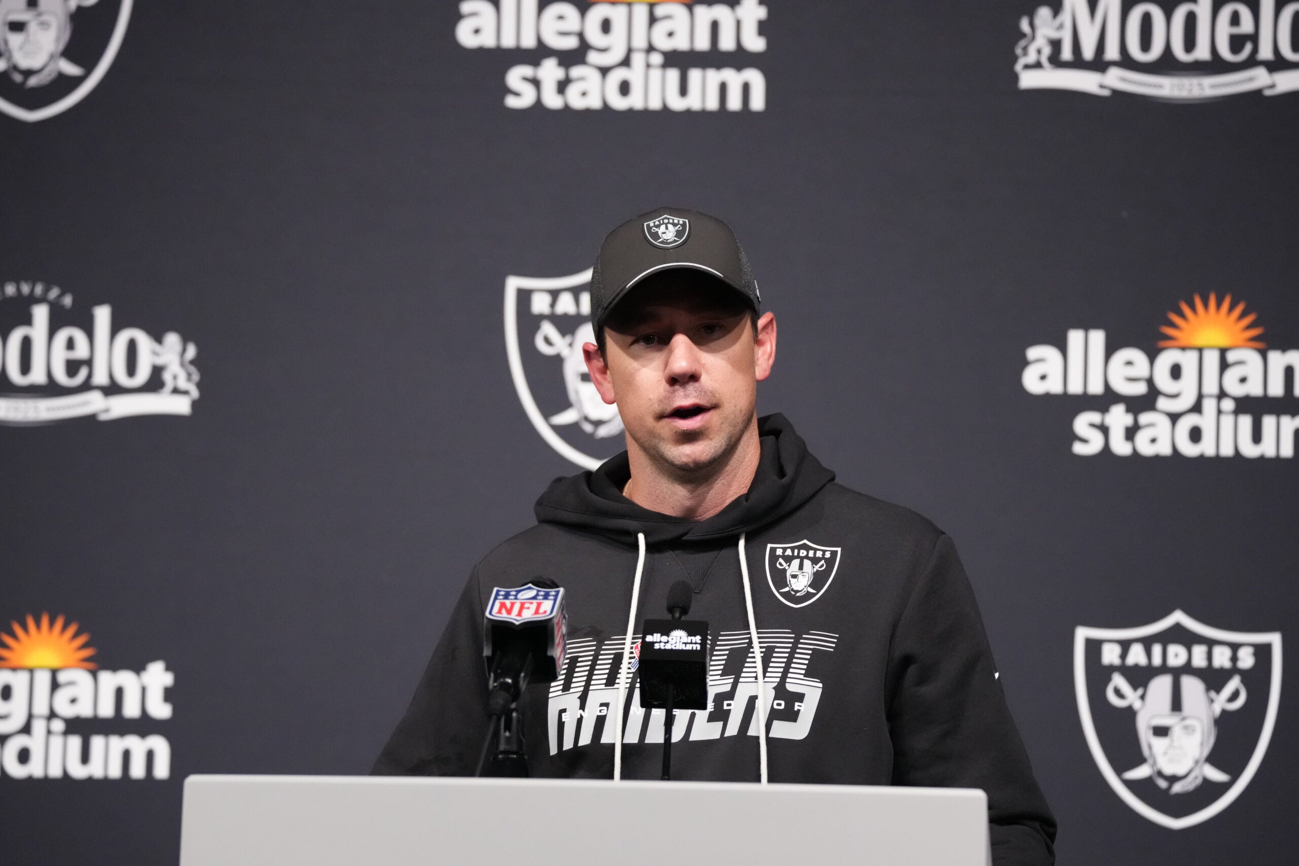 Las Vegas Raiders head coach Klint Kubiak