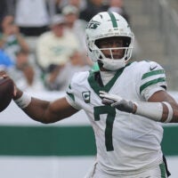 The New York Jets let one slip away in a 20-17 loss to the Packers.