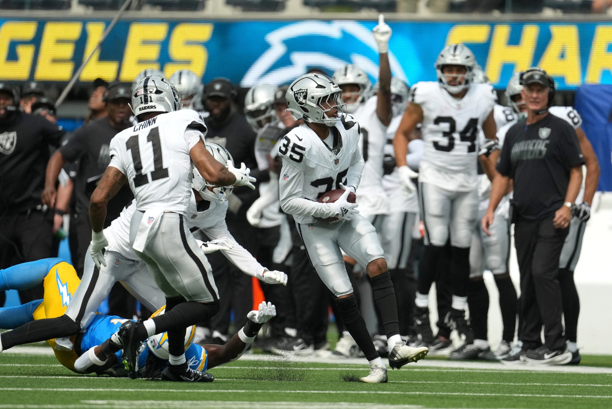 Las Vegas Raiders rookie cornerback Hezekiah Masses