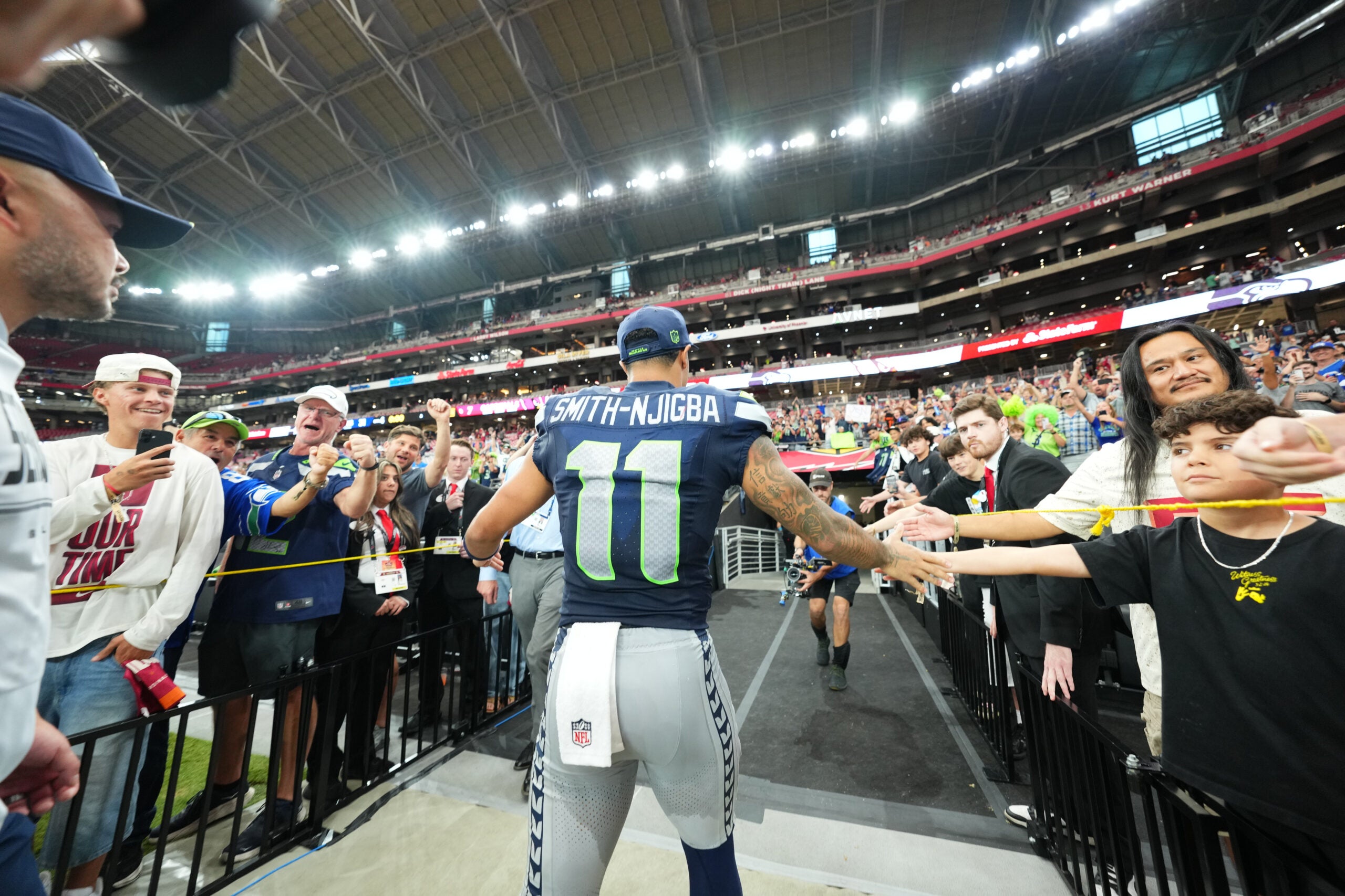 2026-09-20T232650Z_179142493_MT1USATODAY29877434_RTRMADP_3_NFL-SEATTLE-SEAHAWKS-AT-ARIZONA-CARDINALS-scaled.jpg