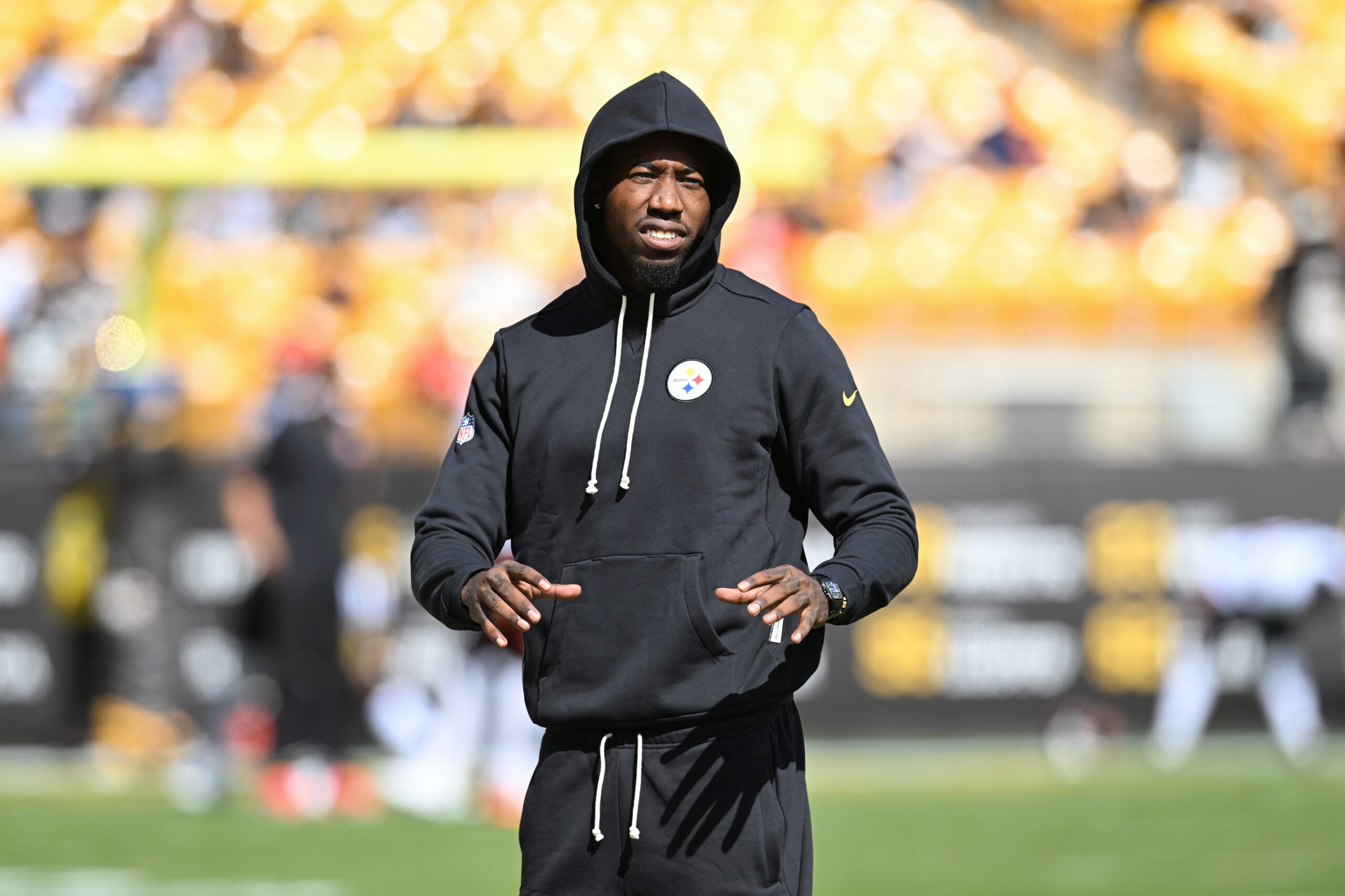 Sep 27, 2026; Pittsburgh, Pennsylvania, USA; Pittsburgh Steelers cornerback Joey Porter Jr. watches warm-ups for a game against the Cincinnati Bengals at Acrisure Stadium.