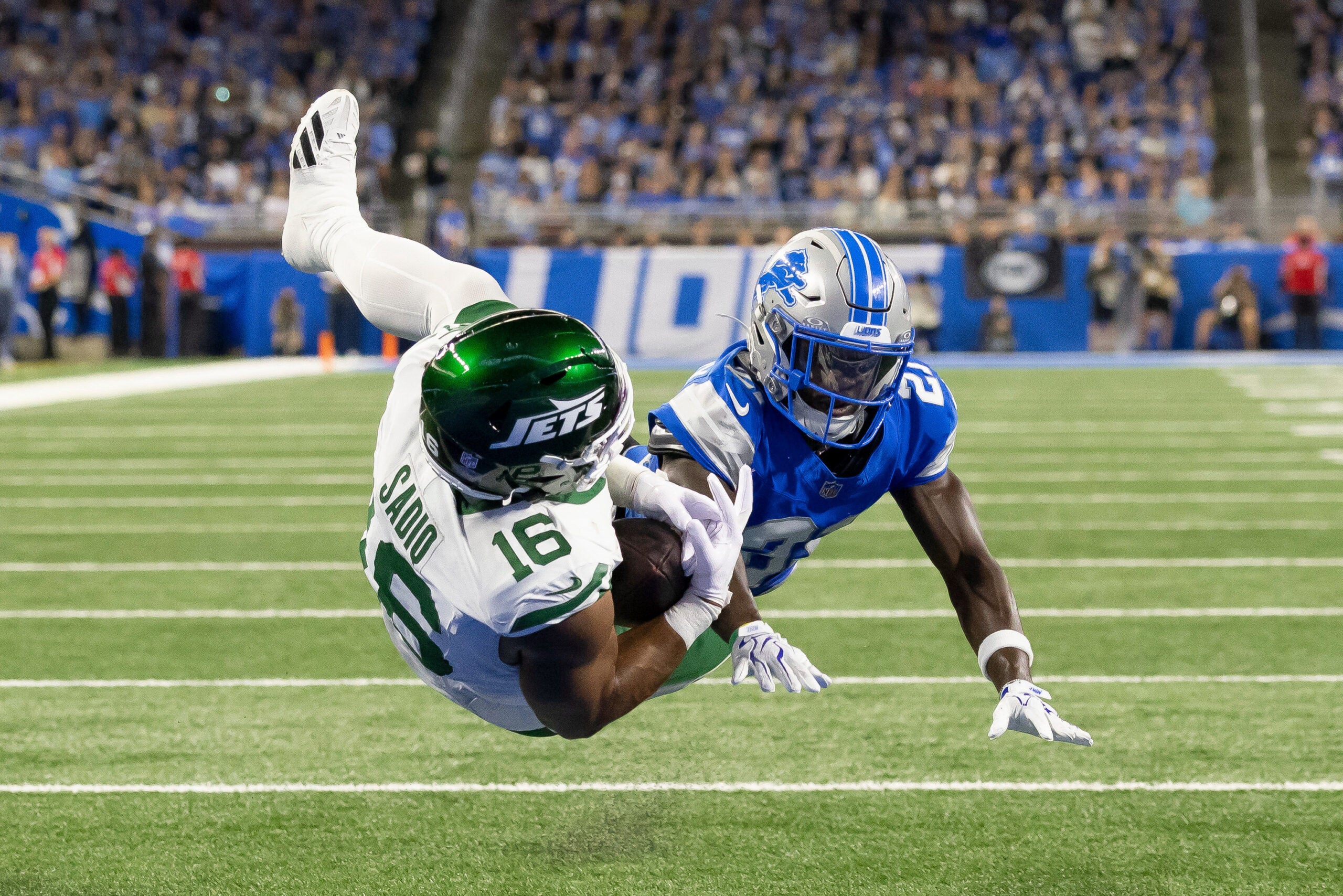 New York Jets Rookie tight end Kenyon Sadiq posted 105 yards and a touchdown against the Lions.
