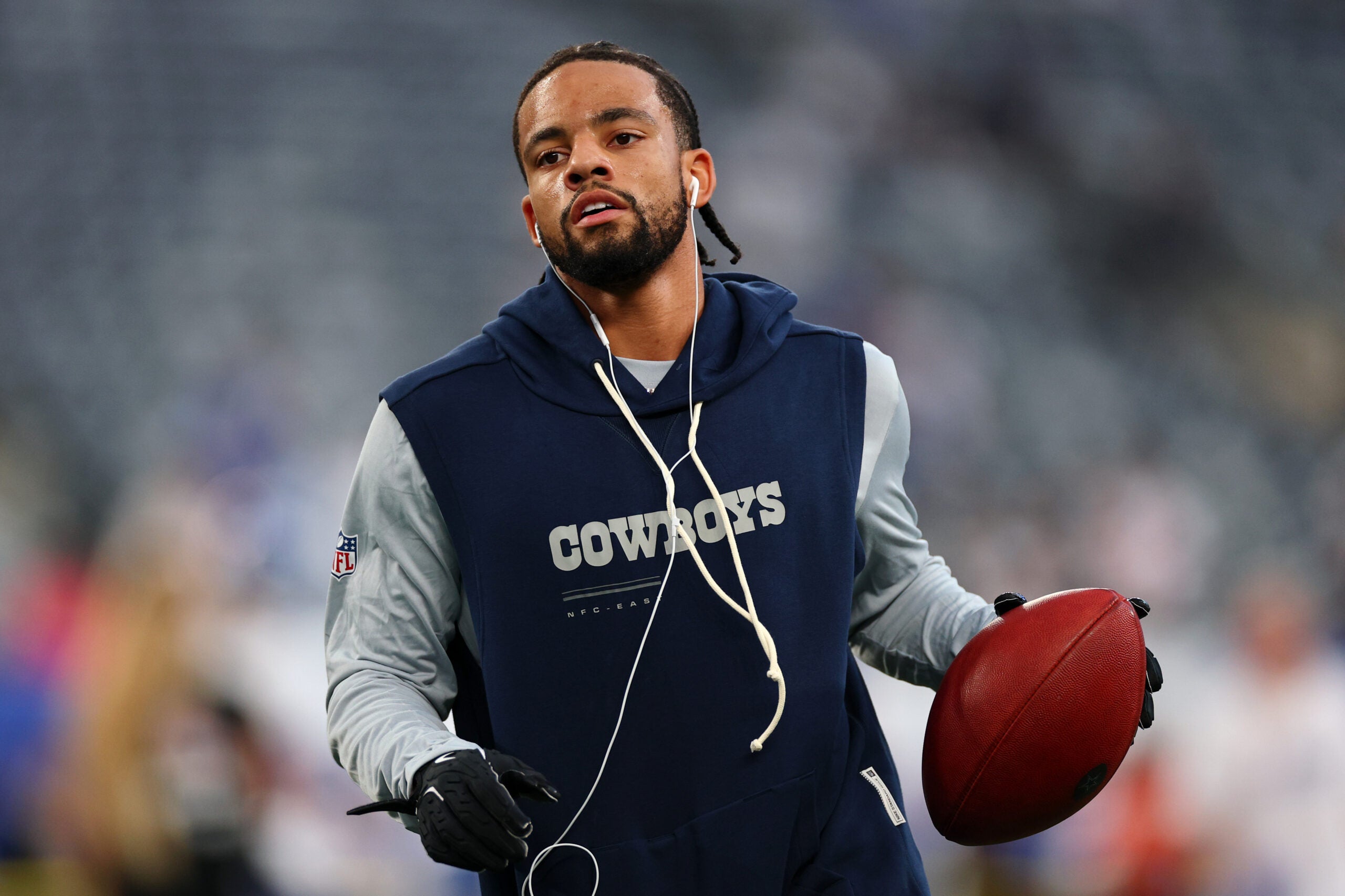 Sep 13, 2026; East Rutherford, New Jersey, USA; Dallas Cowboys cornerback Cobie Durant (2) warms up prior to the game against the New York Giants at MetLife Stadium.
