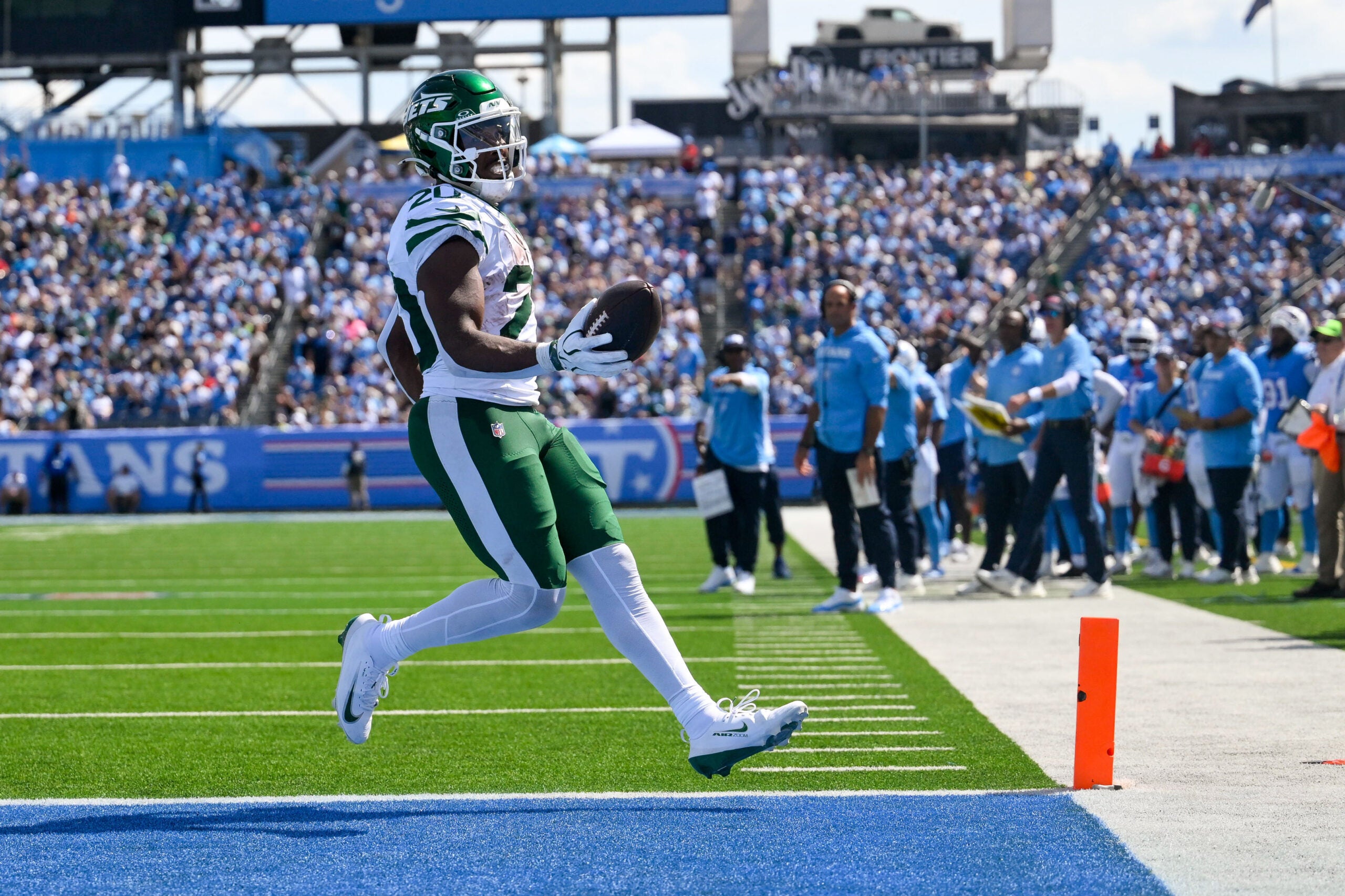Jets RB Breece Hall was back on the practice field today.